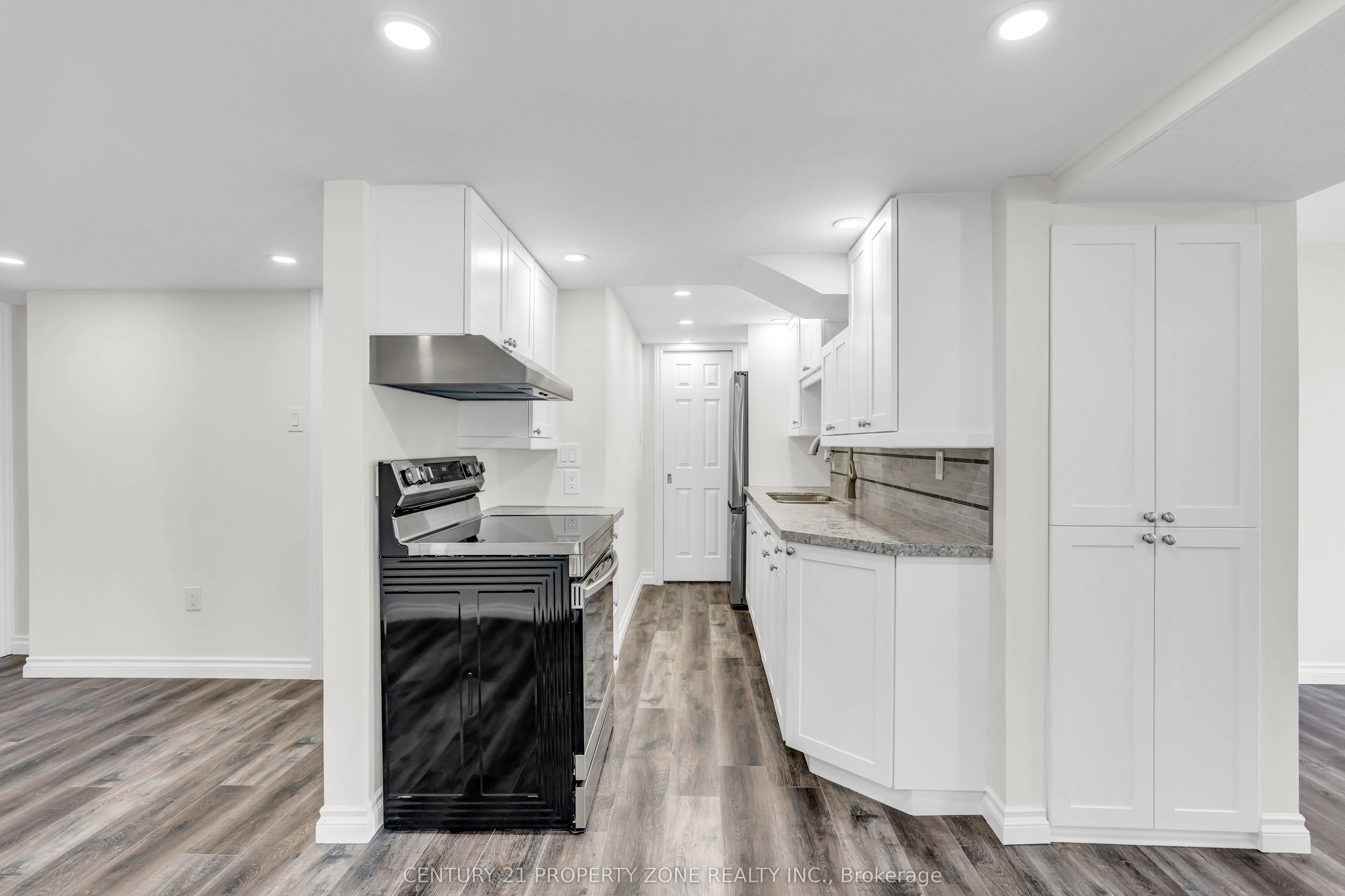 1312 River Road W