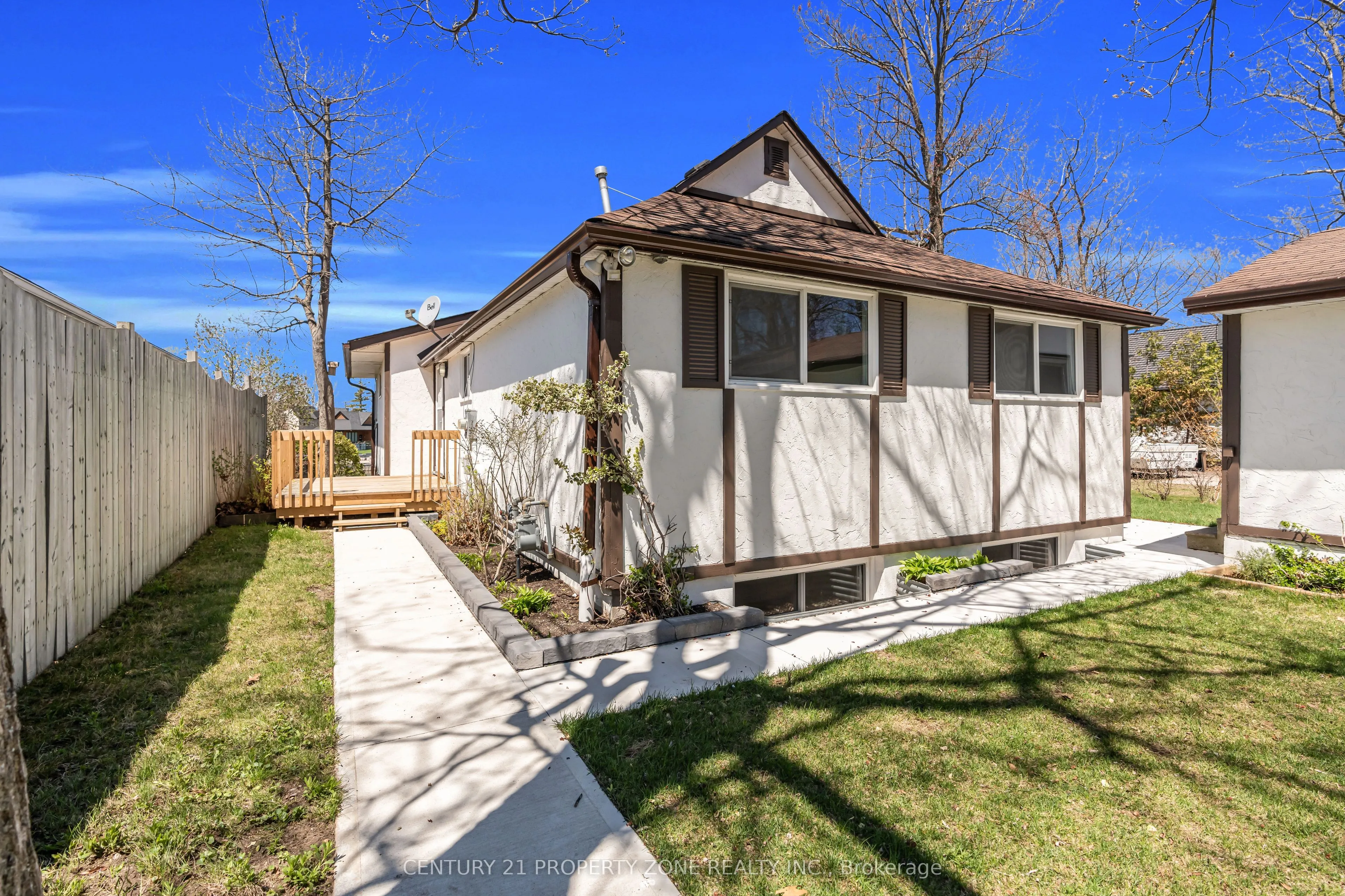 1312 River Road W