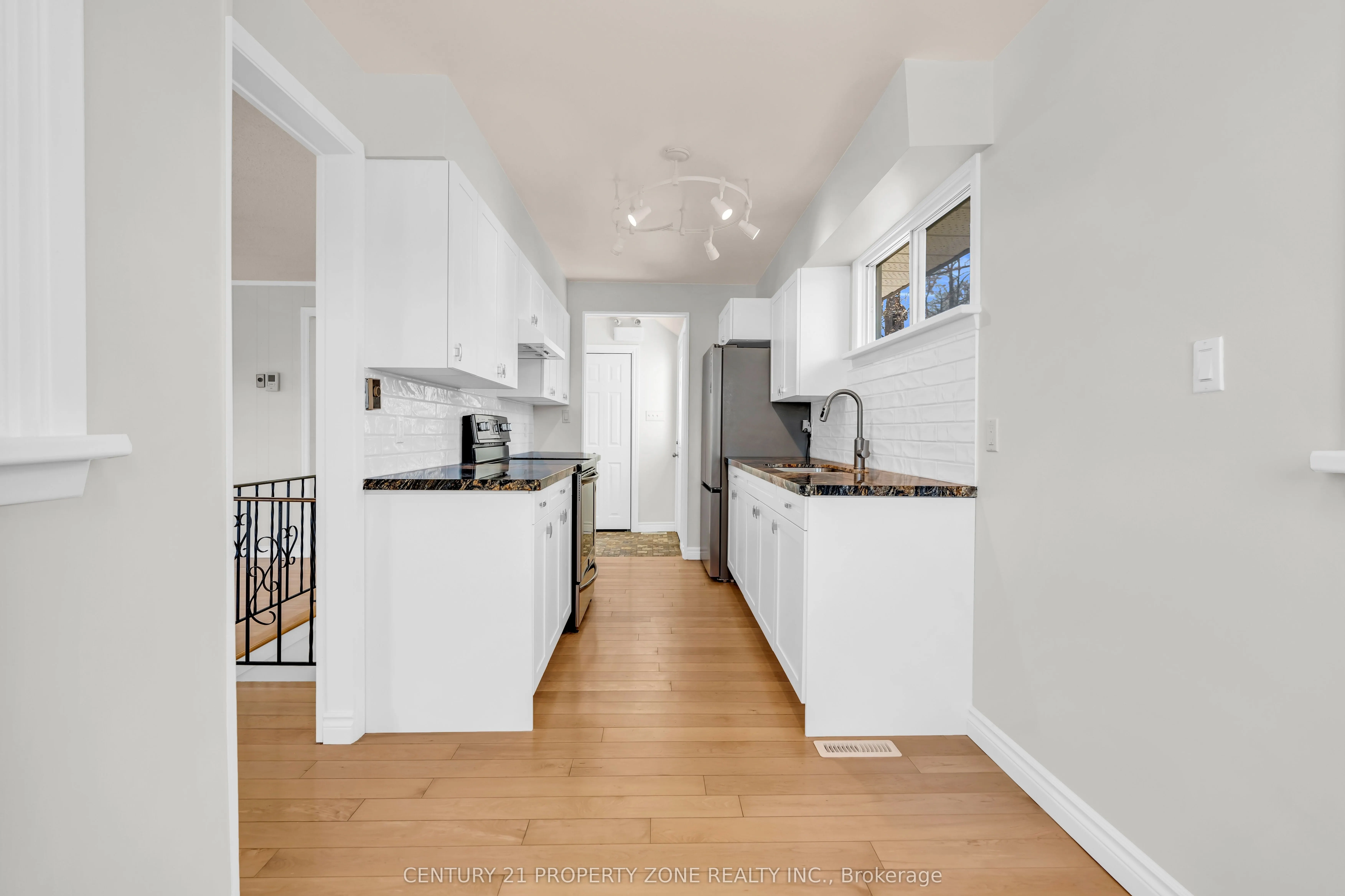 1312 River Road W