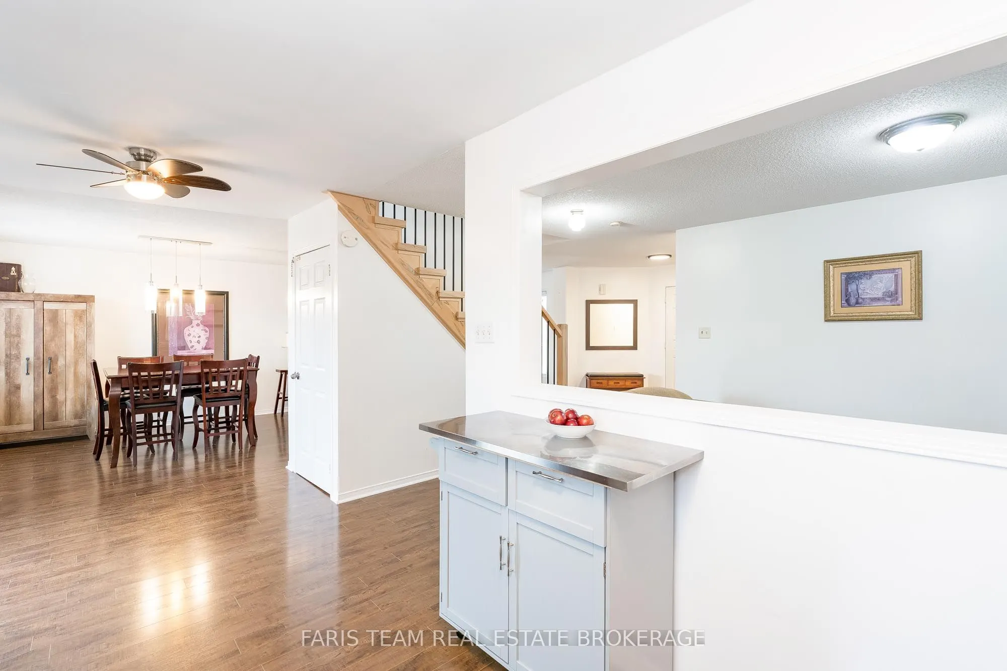 7 Round Leaf Court