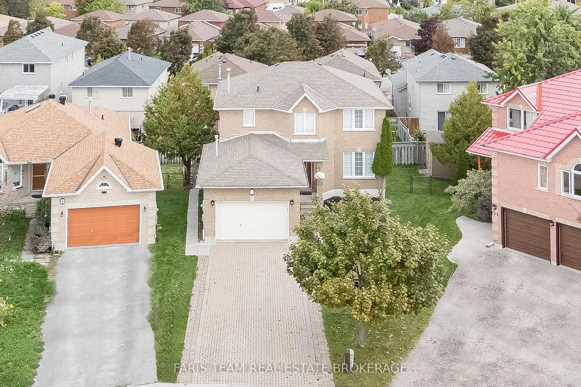 7 Round Leaf Court