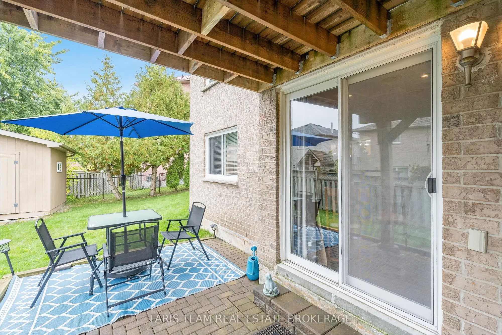 7 Round Leaf Court