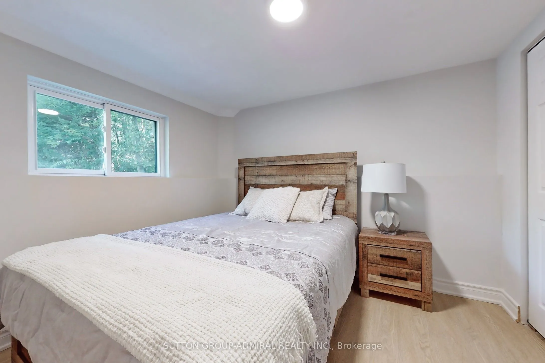 5127 Severn Pines Crescent