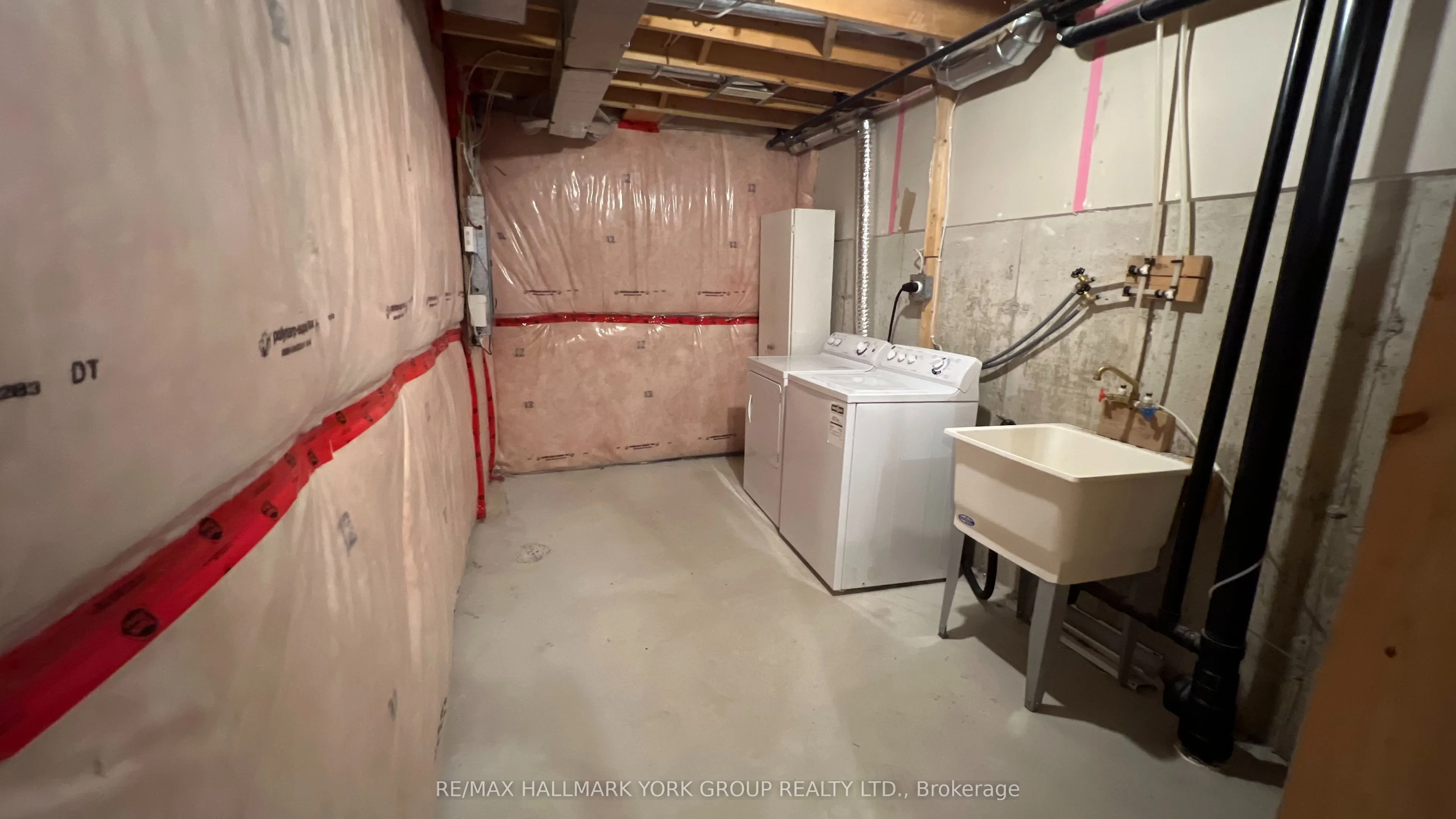 75 Prince William Way, #9
