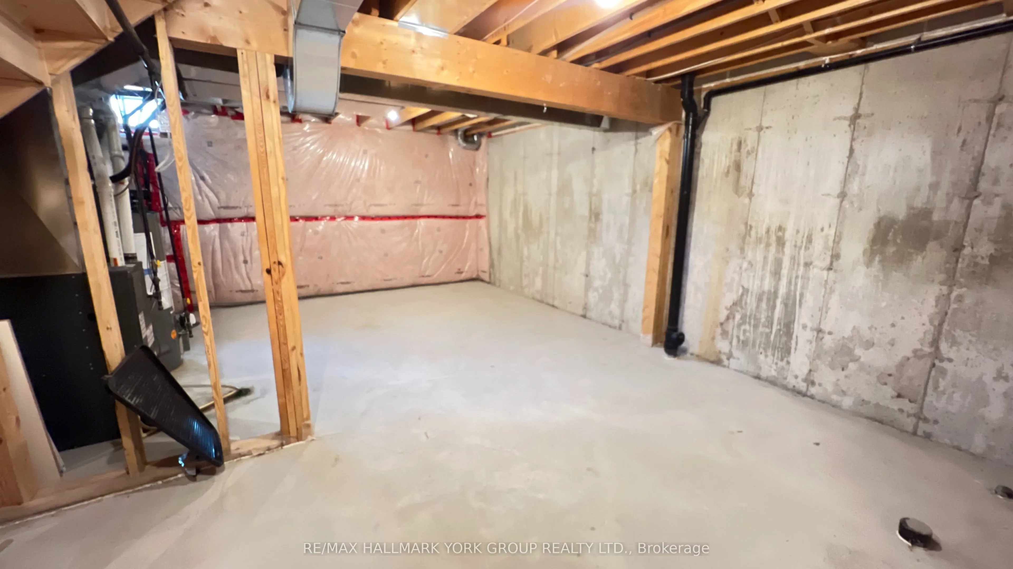 75 Prince William Way, #9