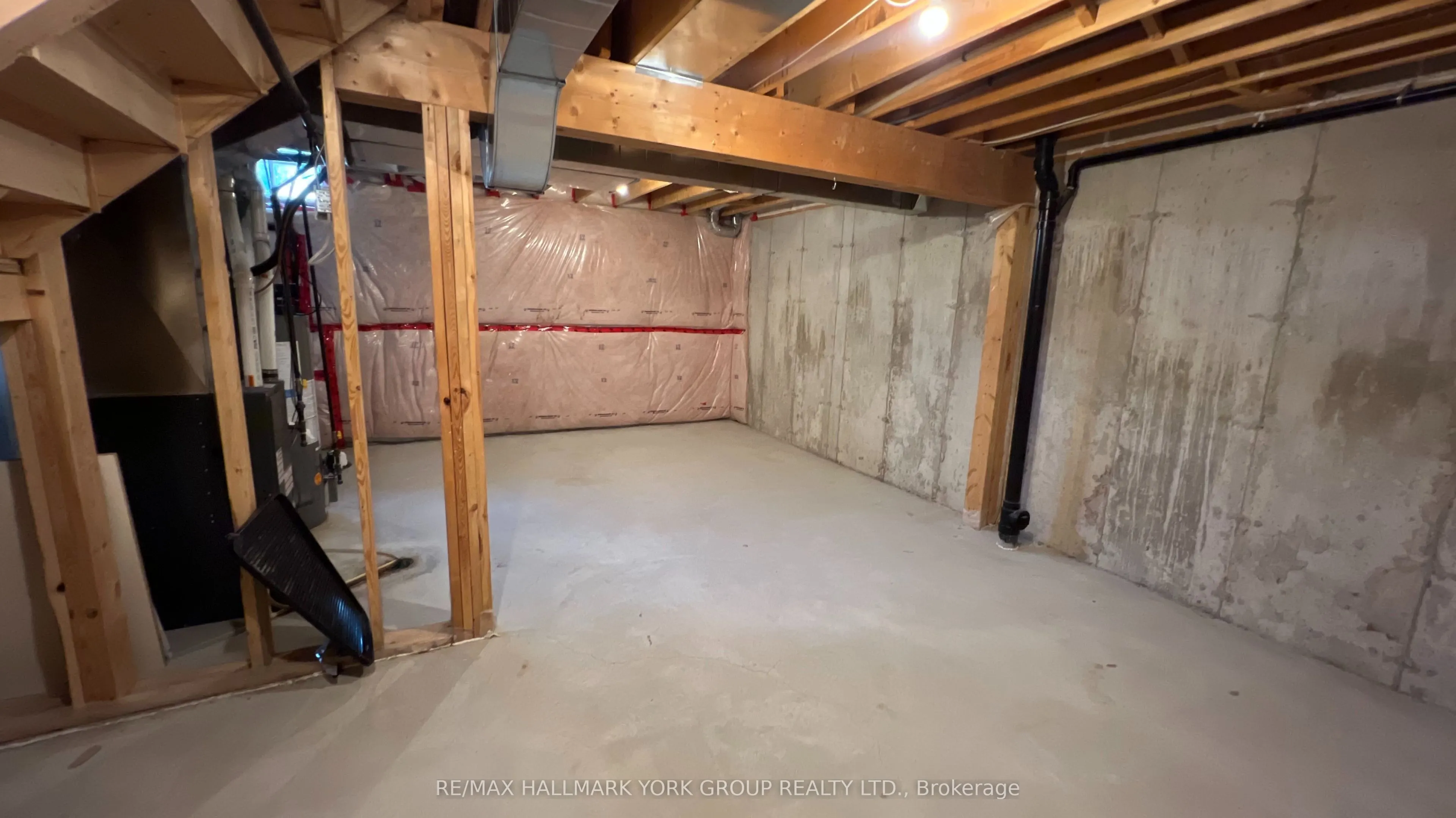 75 Prince William Way, #9