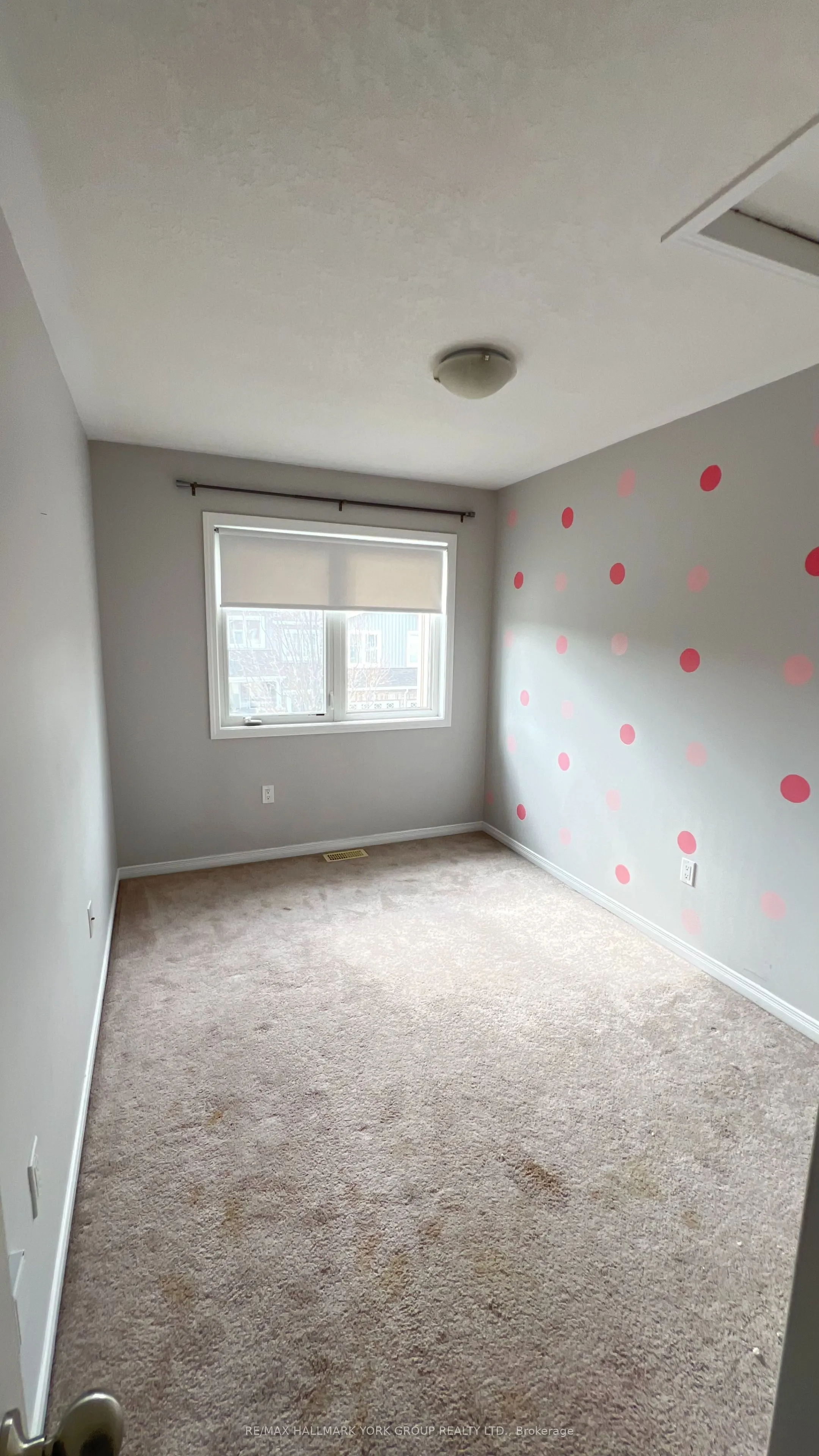75 Prince William Way, #9