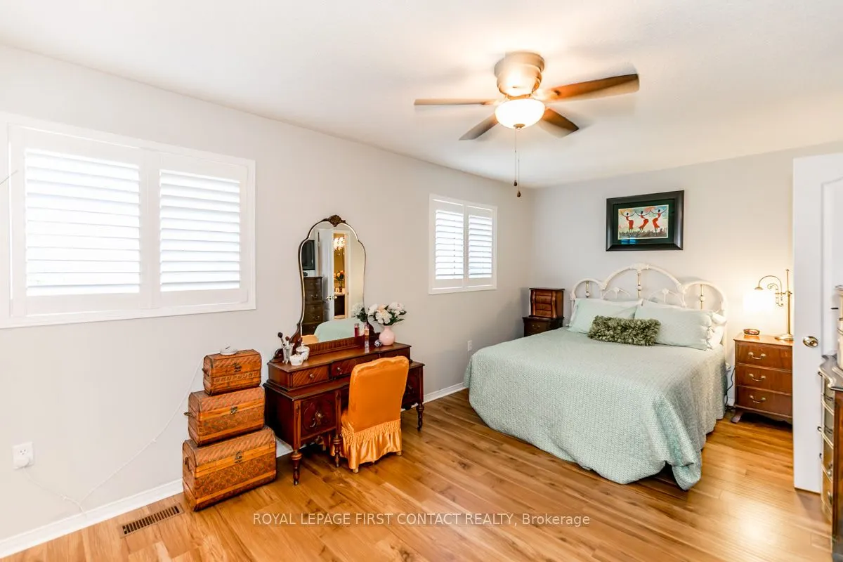 5 KELLY Place
