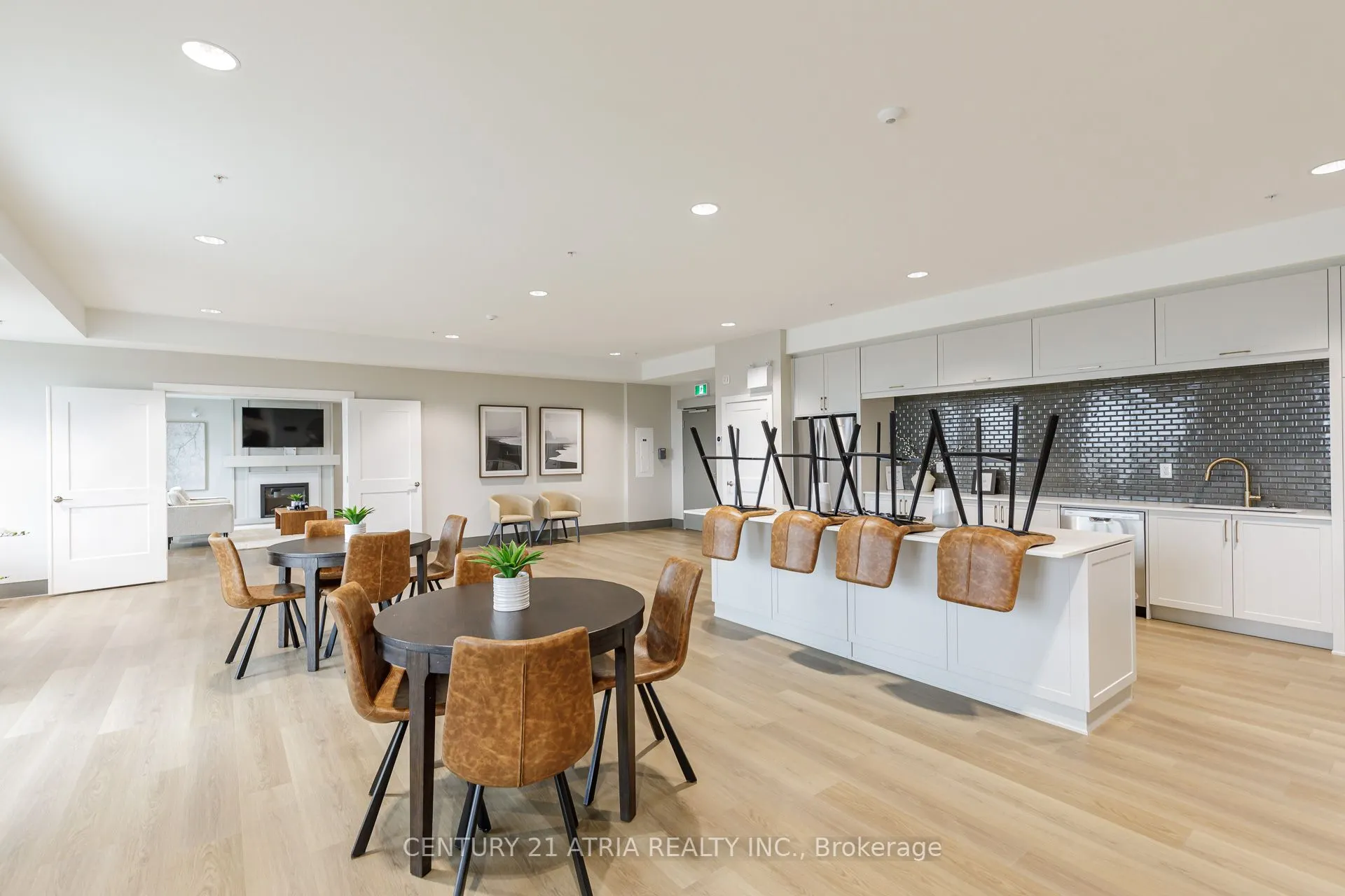 4 Kimberly Lane, #124