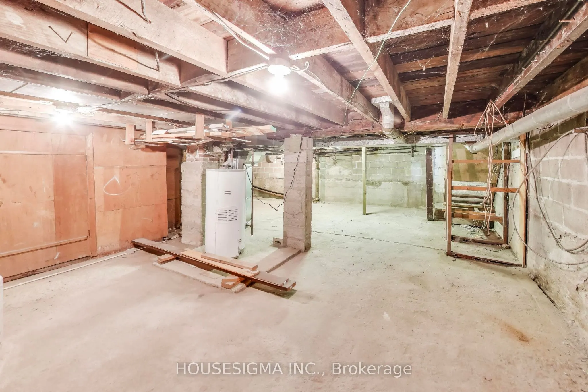 51 James Street E