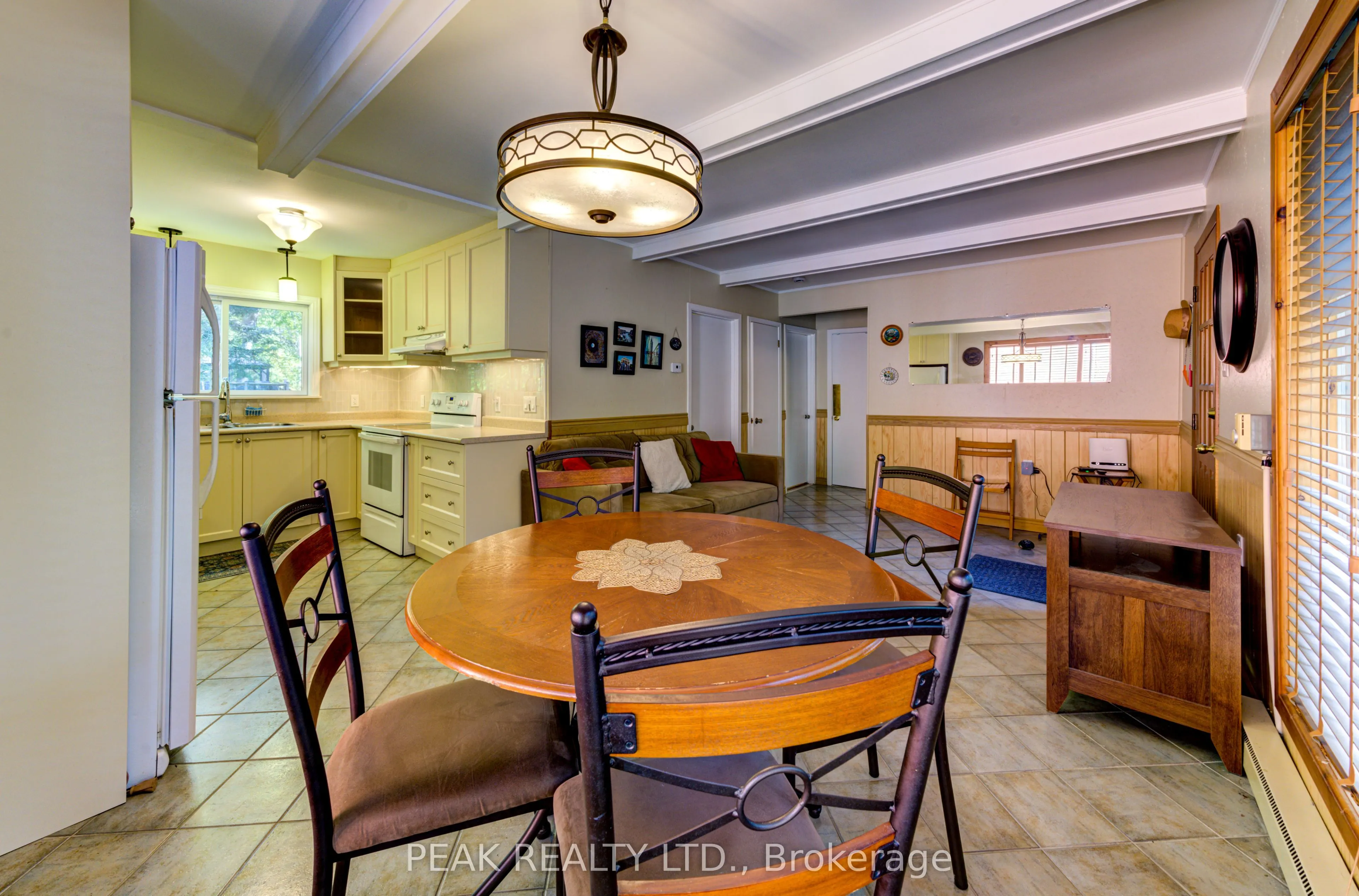 11 Glen Avenue S