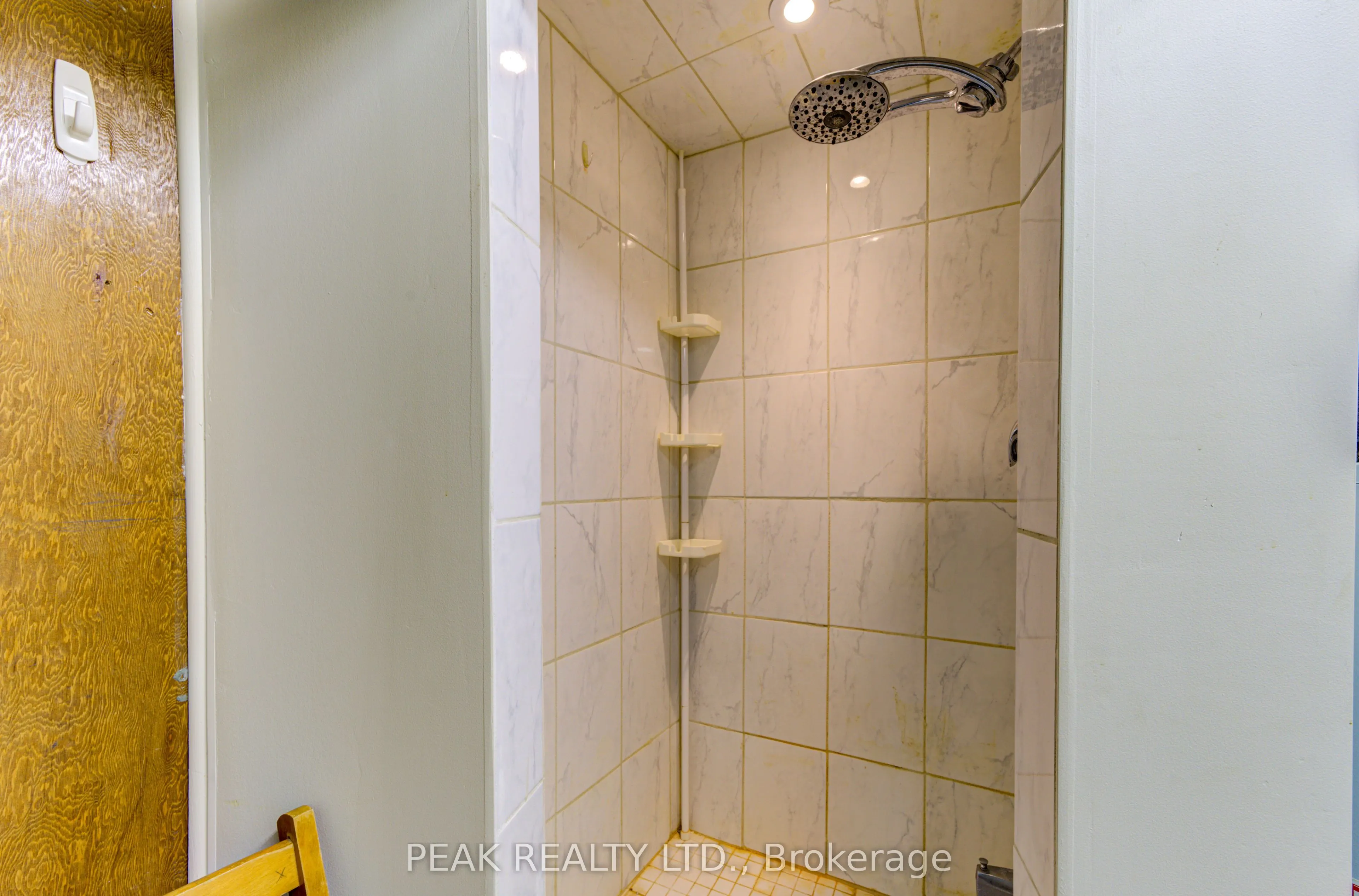 11 Glen Avenue S