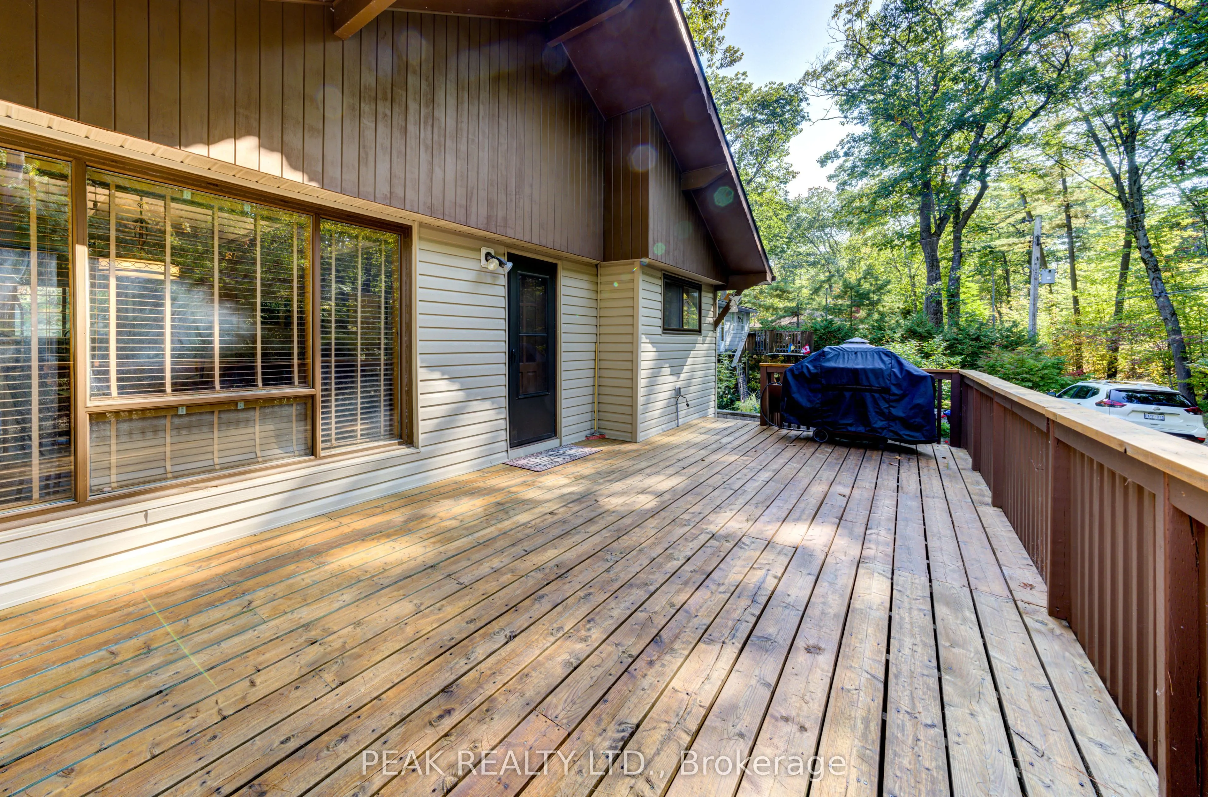 11 Glen Avenue S