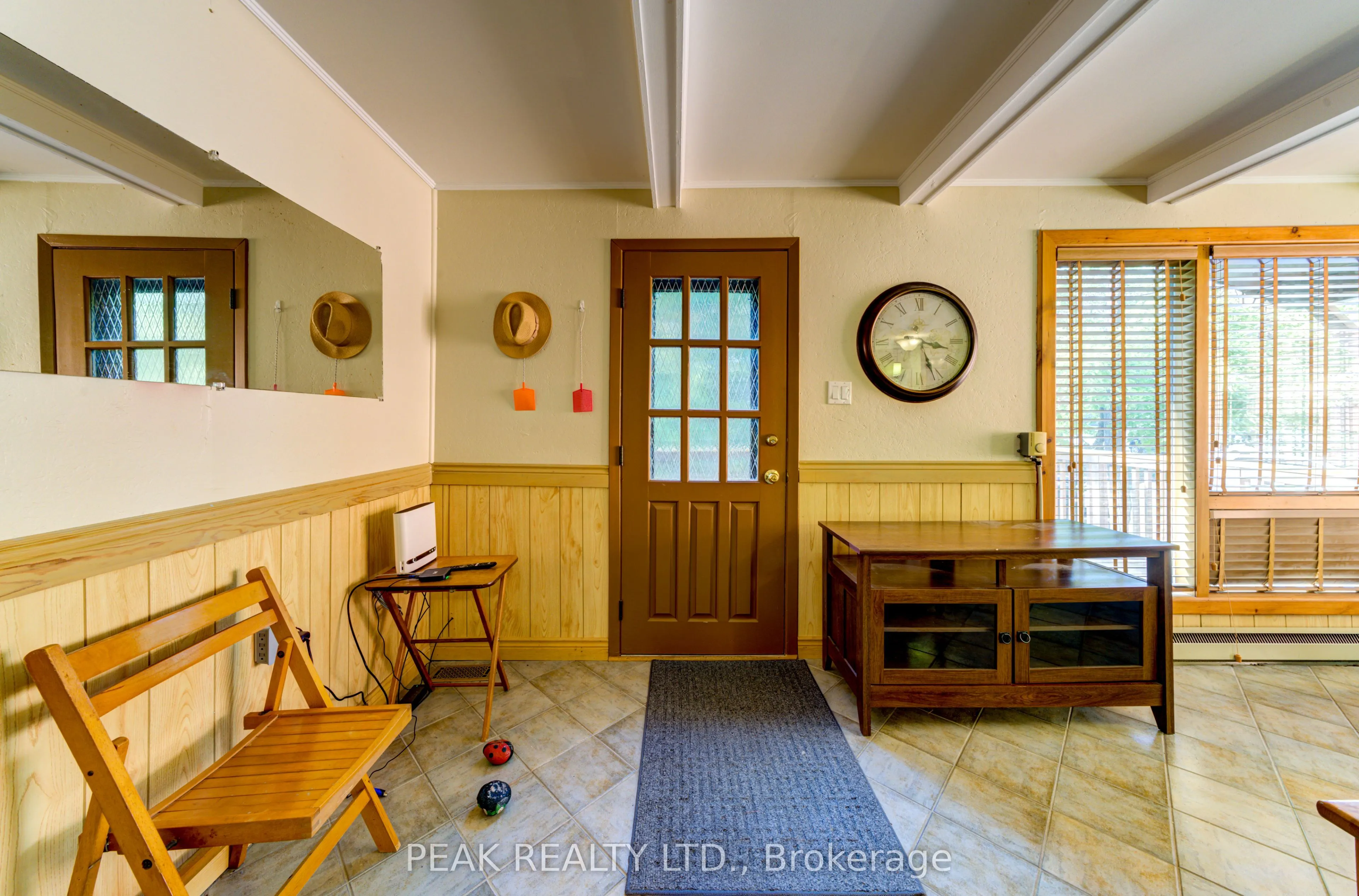 11 Glen Avenue S