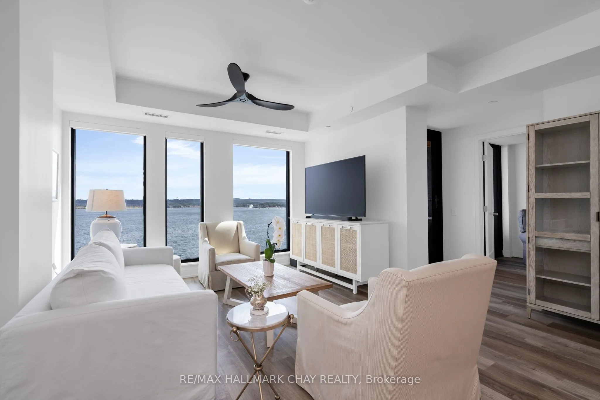 185 Dunlop Street E, #302
