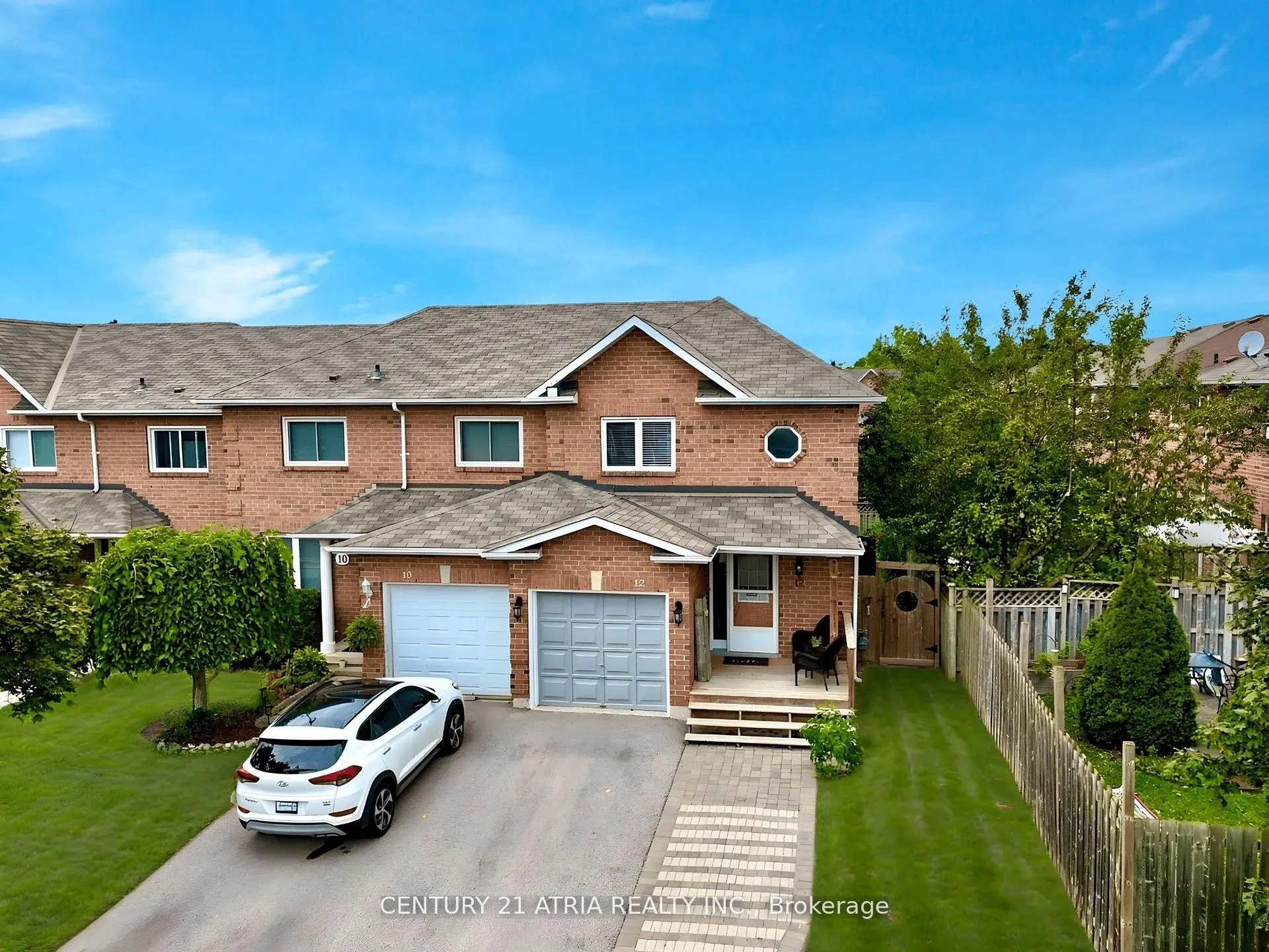 12 Lyfytt Crescent