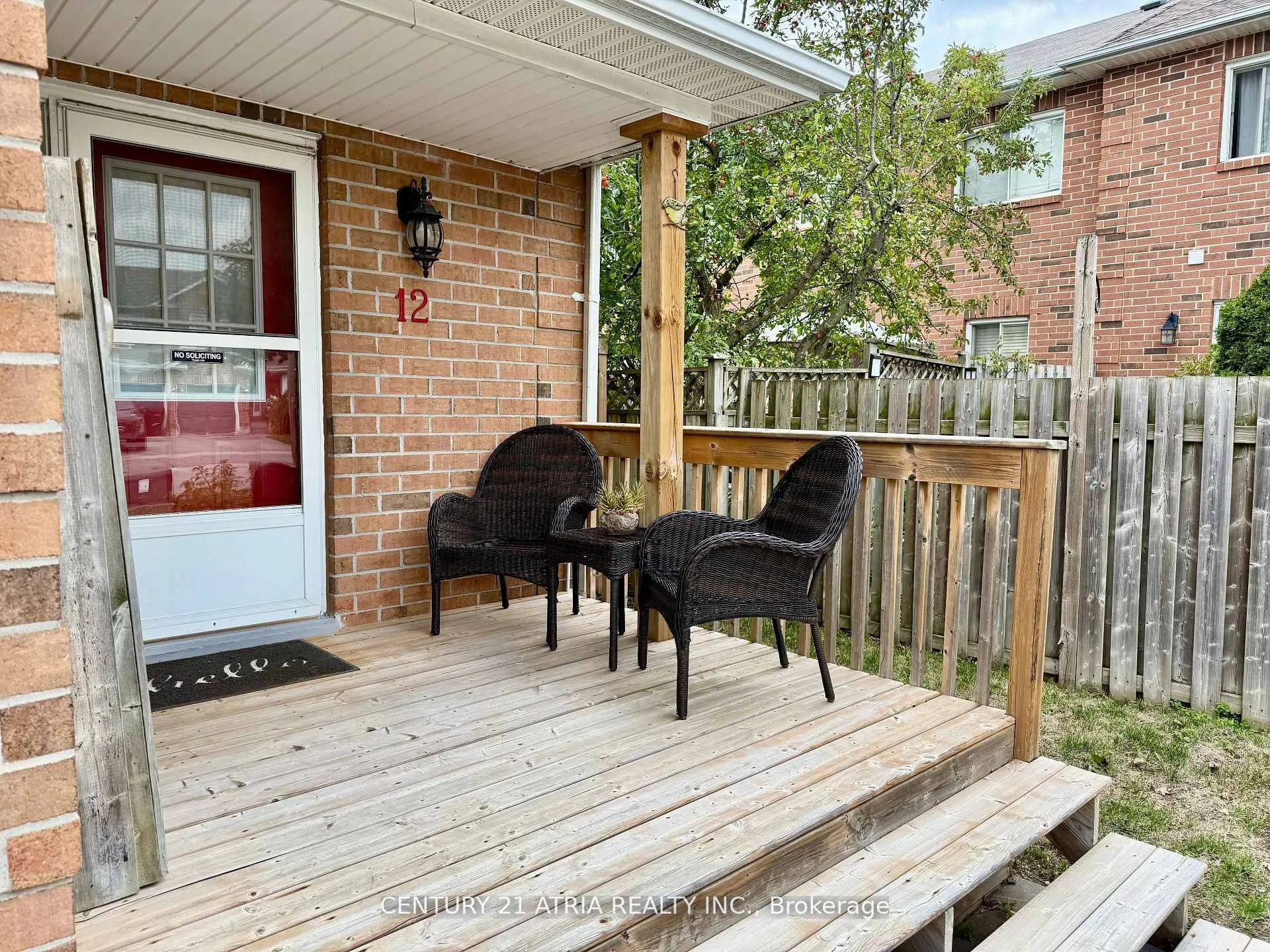 12 Lyfytt Crescent