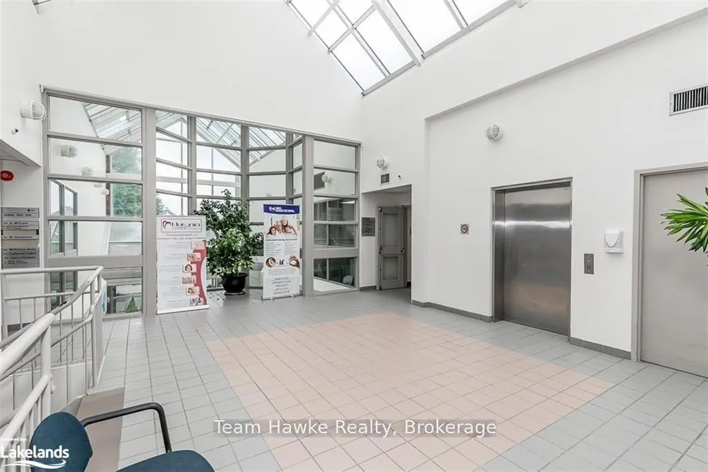 240 PENETANGUISHENE Road, #103A