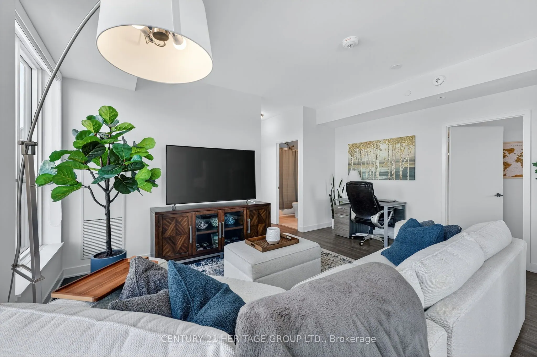 681 Yonge Street, #603