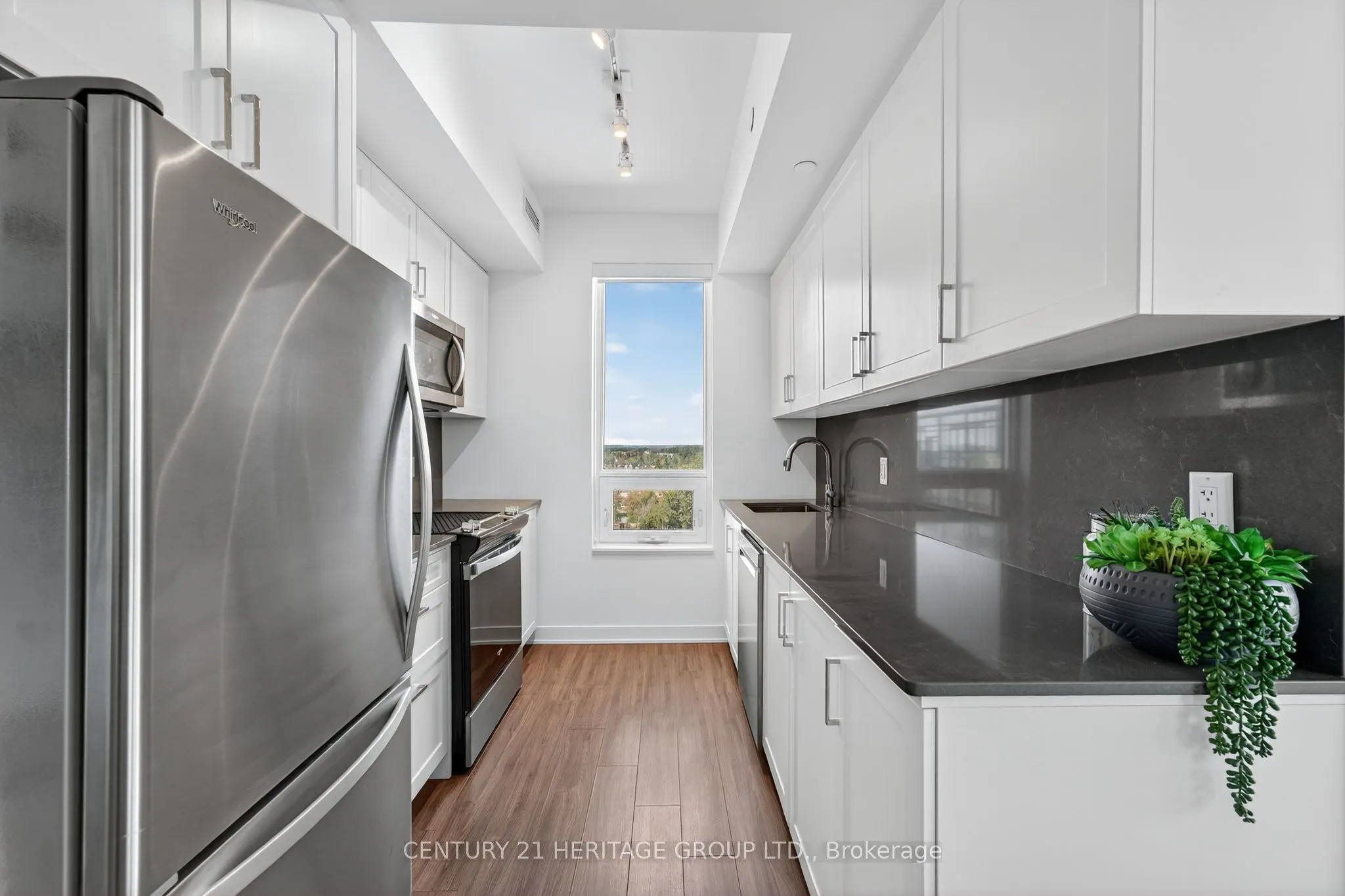 681 Yonge Street, #603