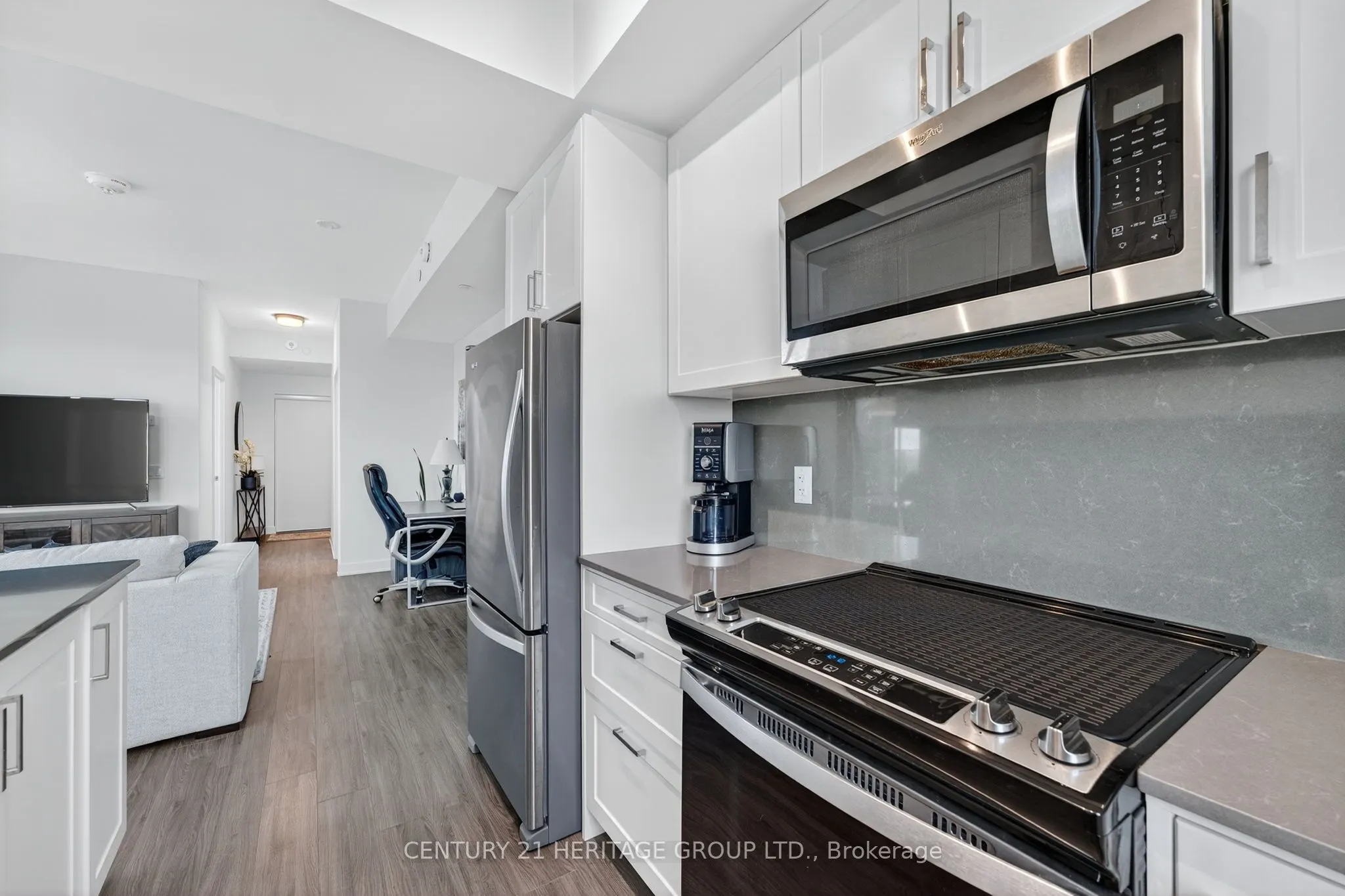 681 Yonge Street, #603