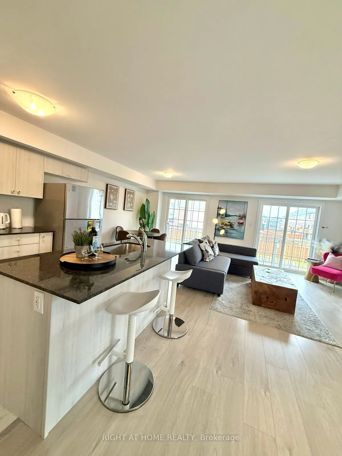 31 PUMPKIN CORNER Crescent, ##2