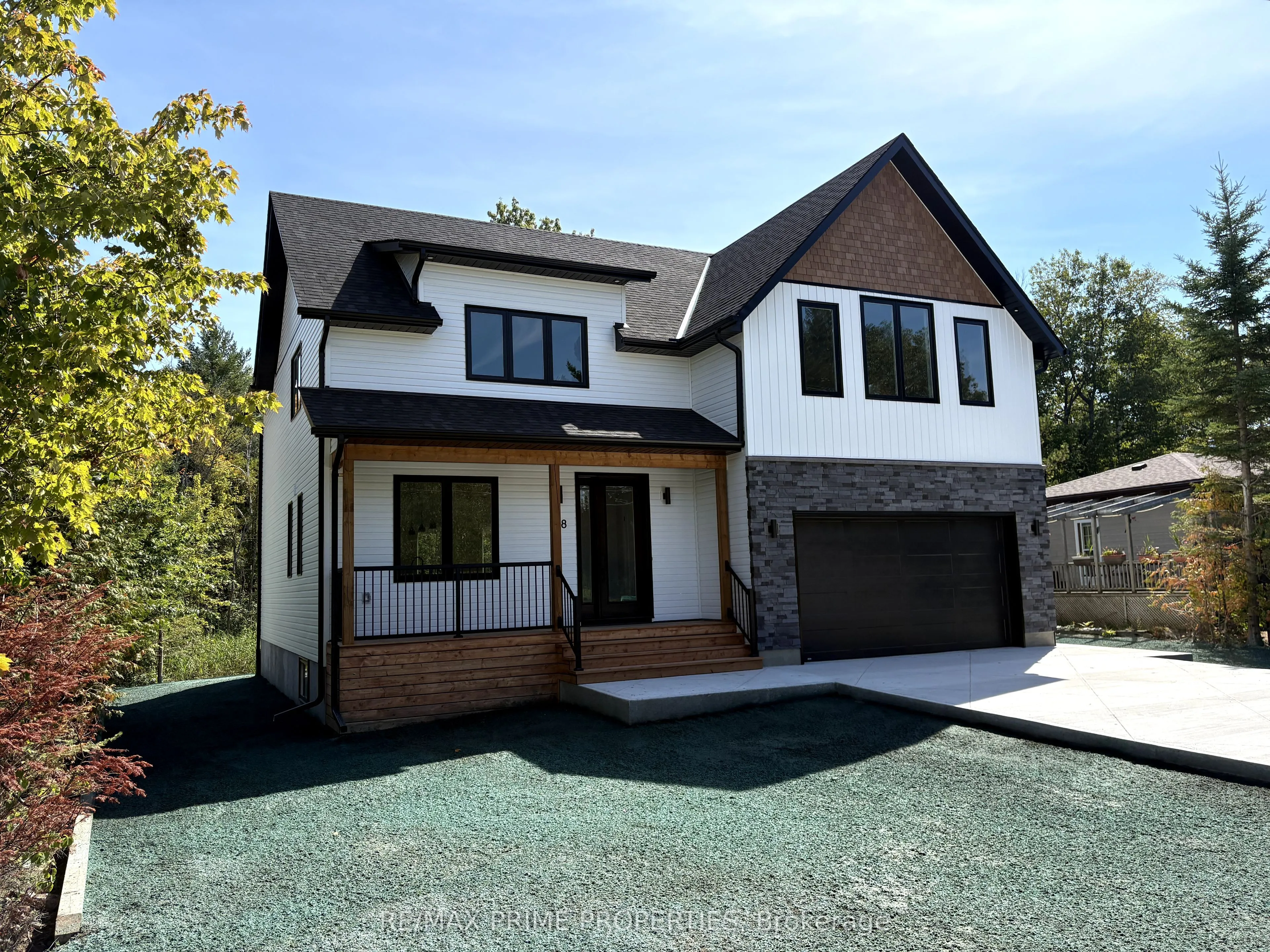 118 Valerie Crescent