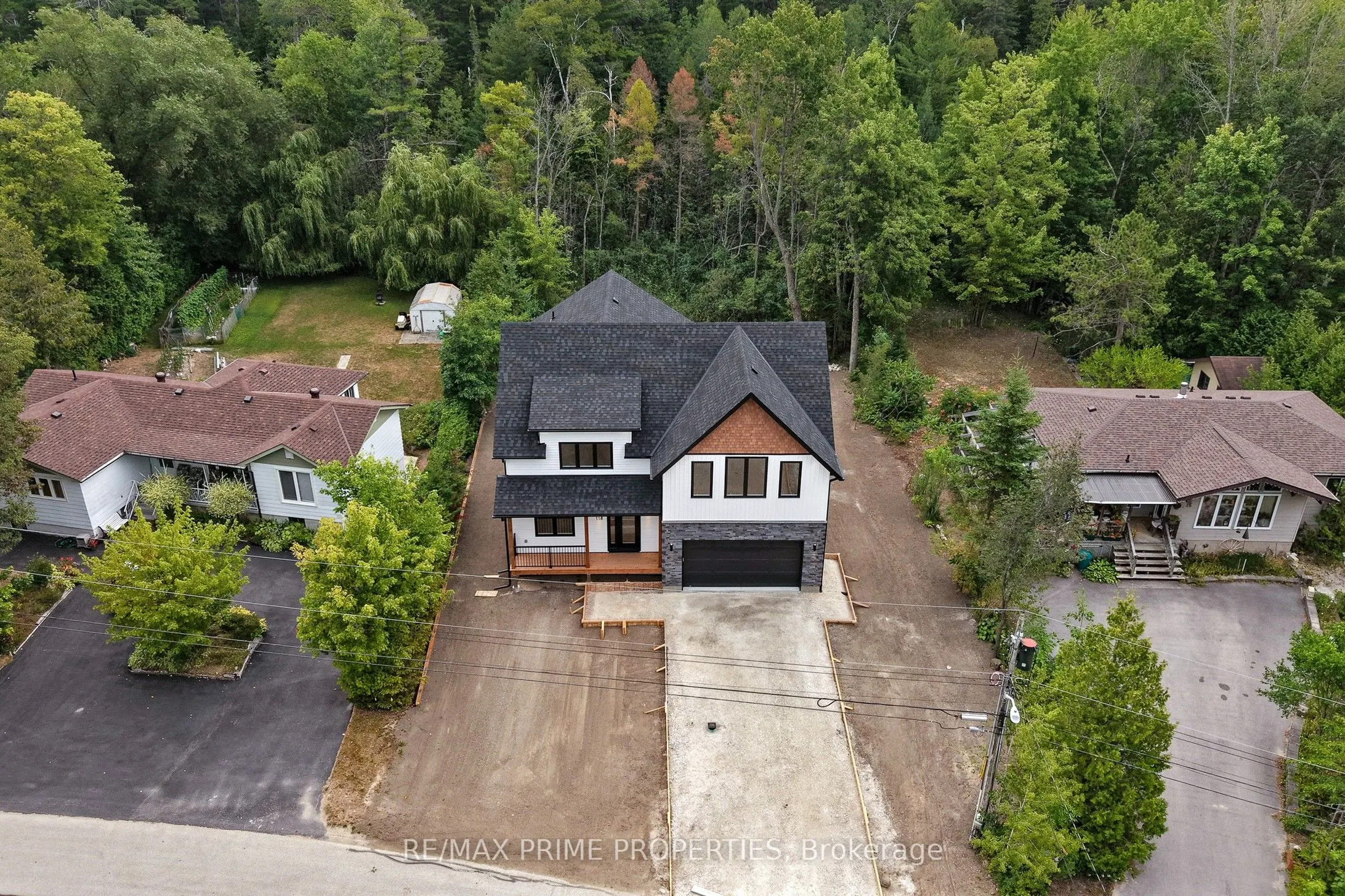 118 Valerie Crescent