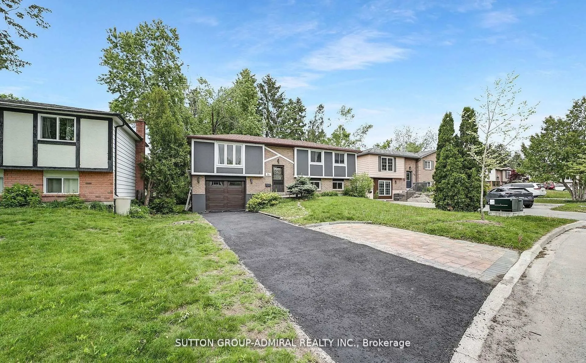 14 Chippawa (Main) Court
