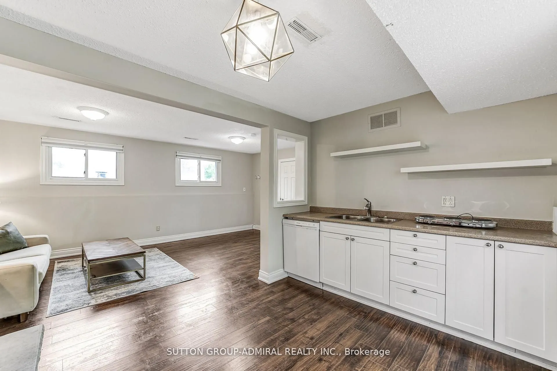 14 Chippawa Court