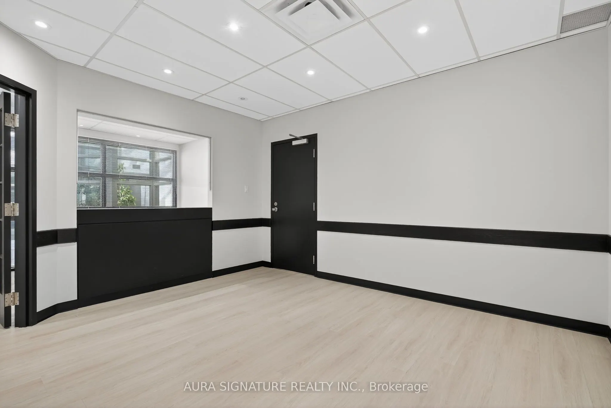 240 Penetanguishene Road, #206