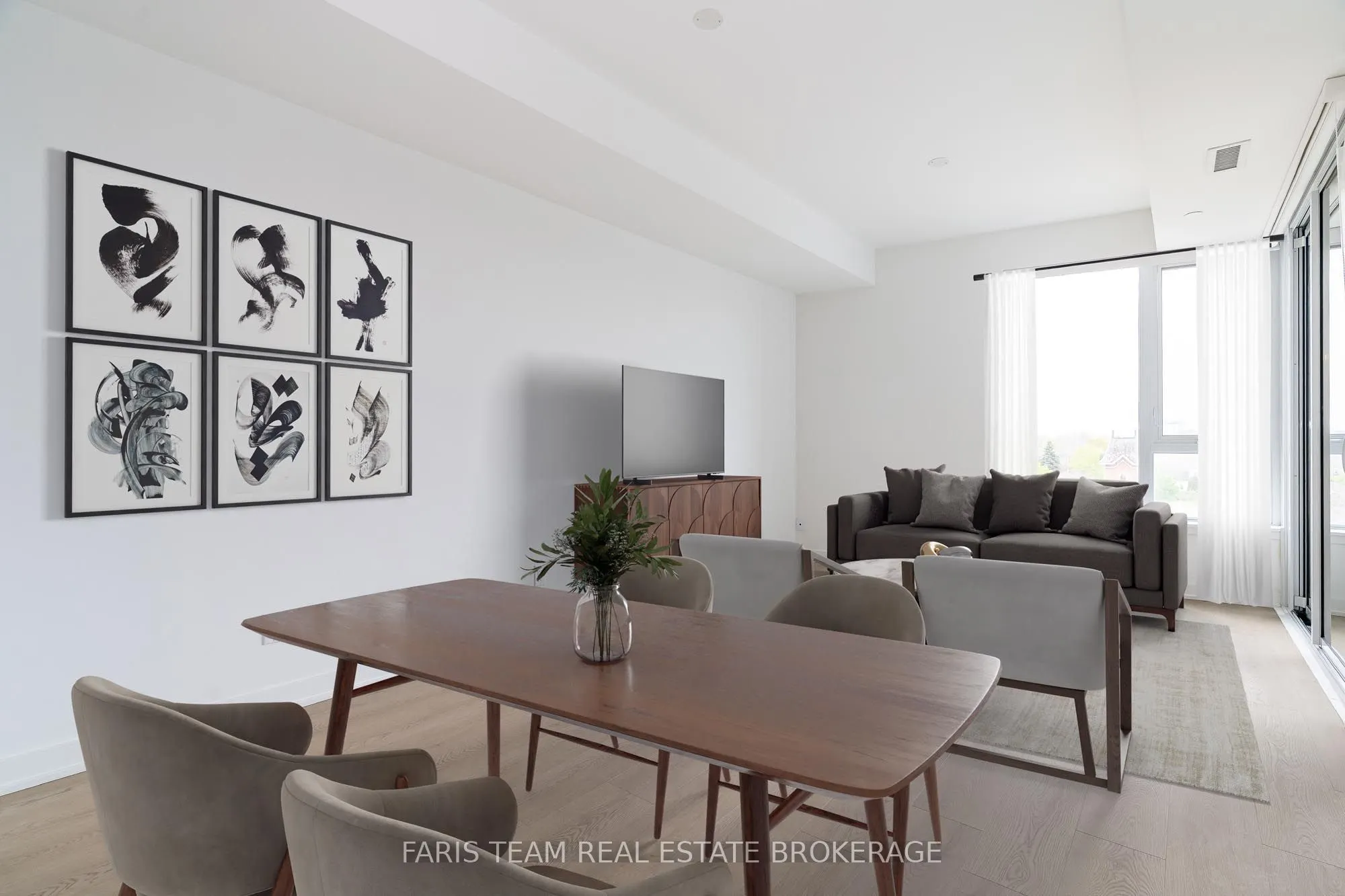 31 Huron Street, #412