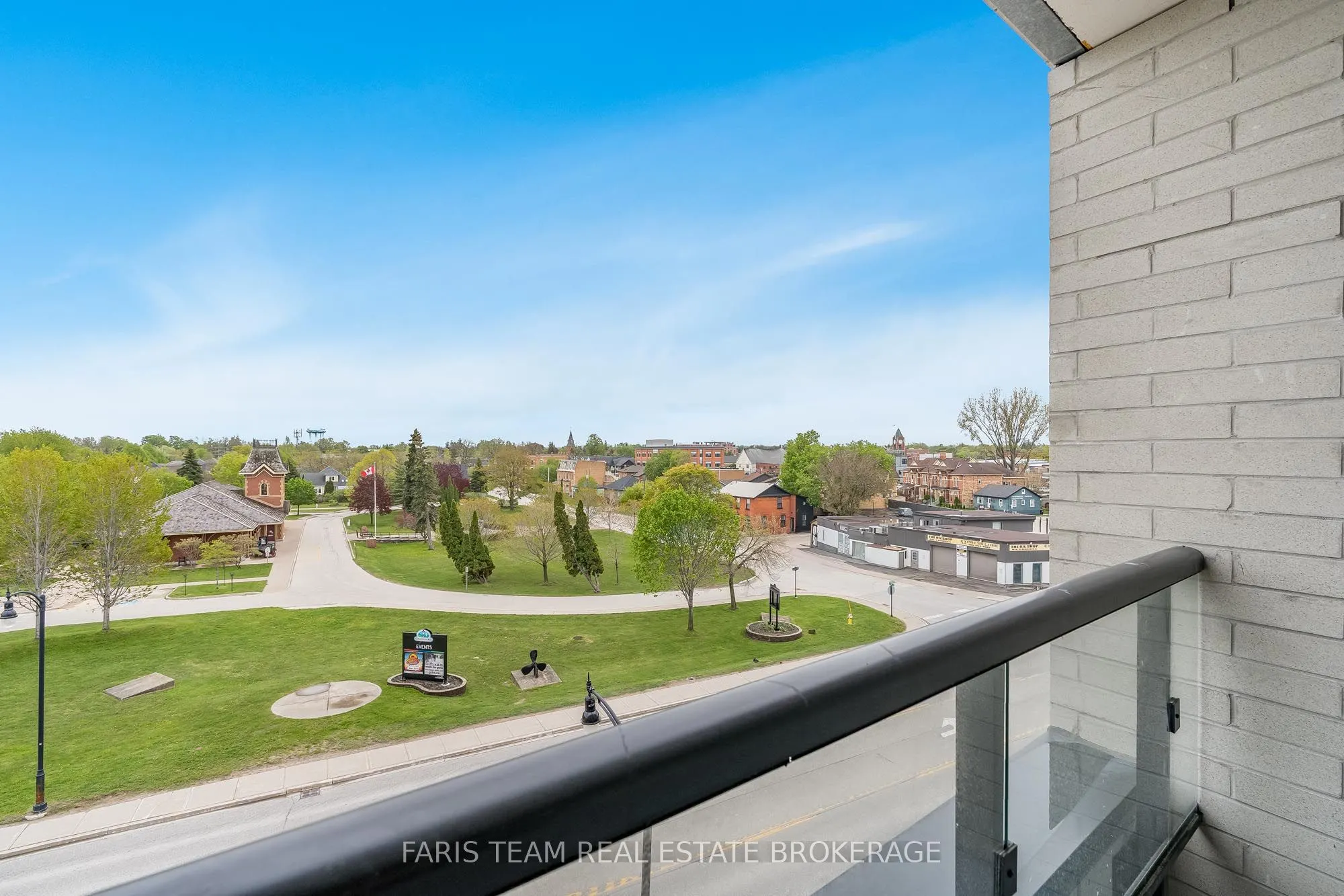 31 Huron Street #412