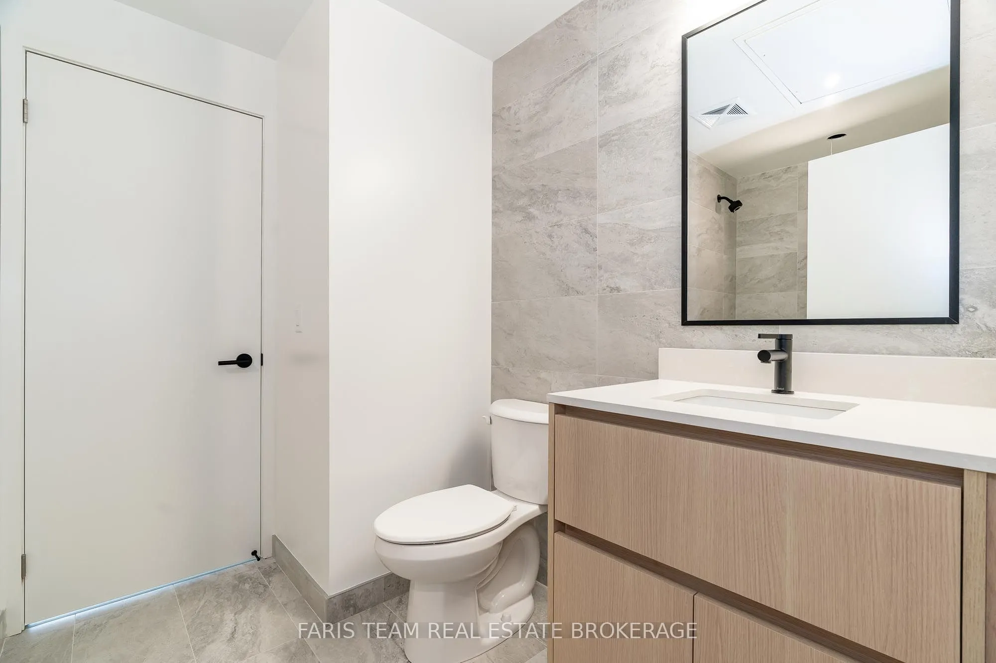 31 Huron Street, #412