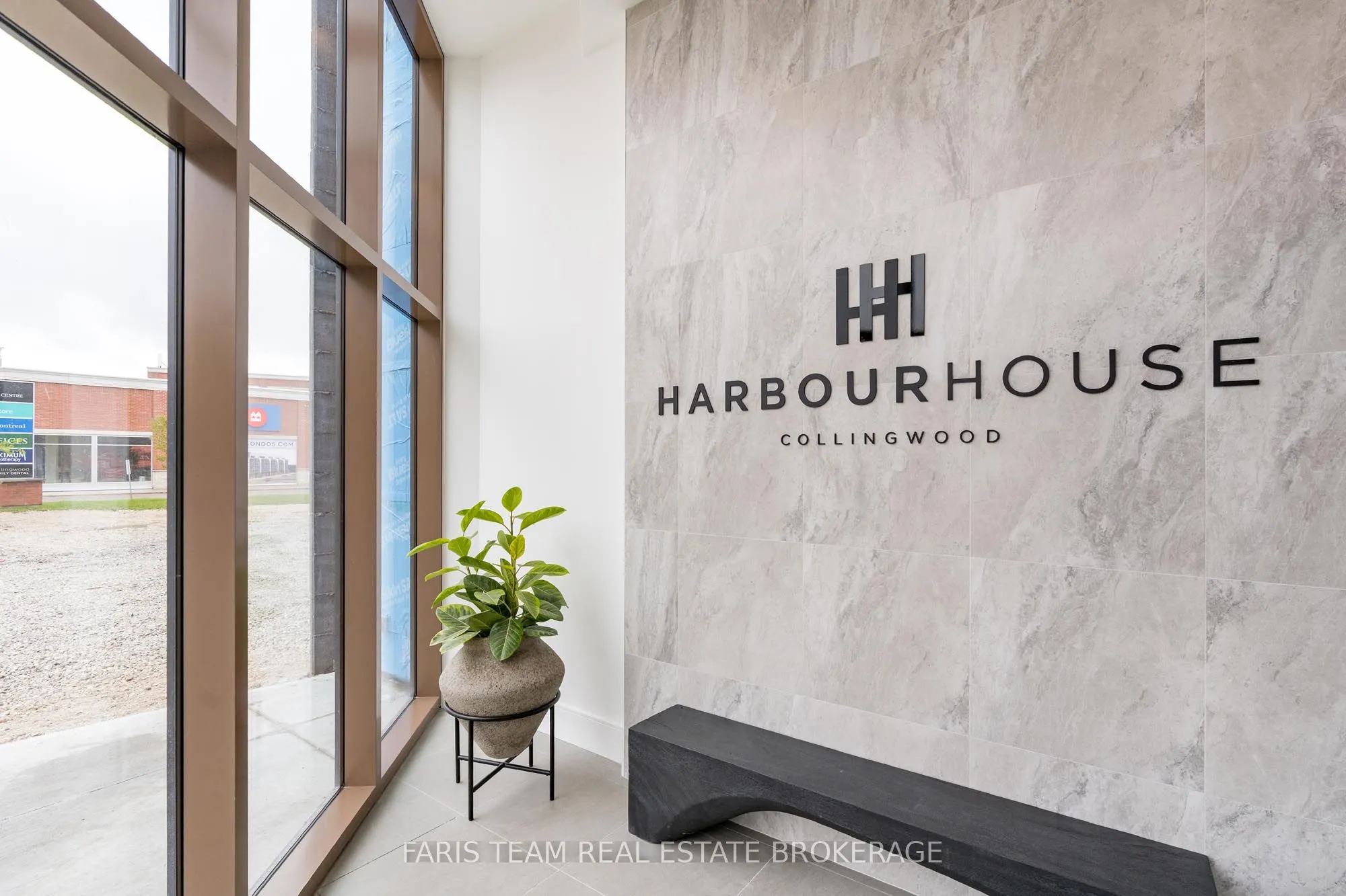 31 Huron Street #609