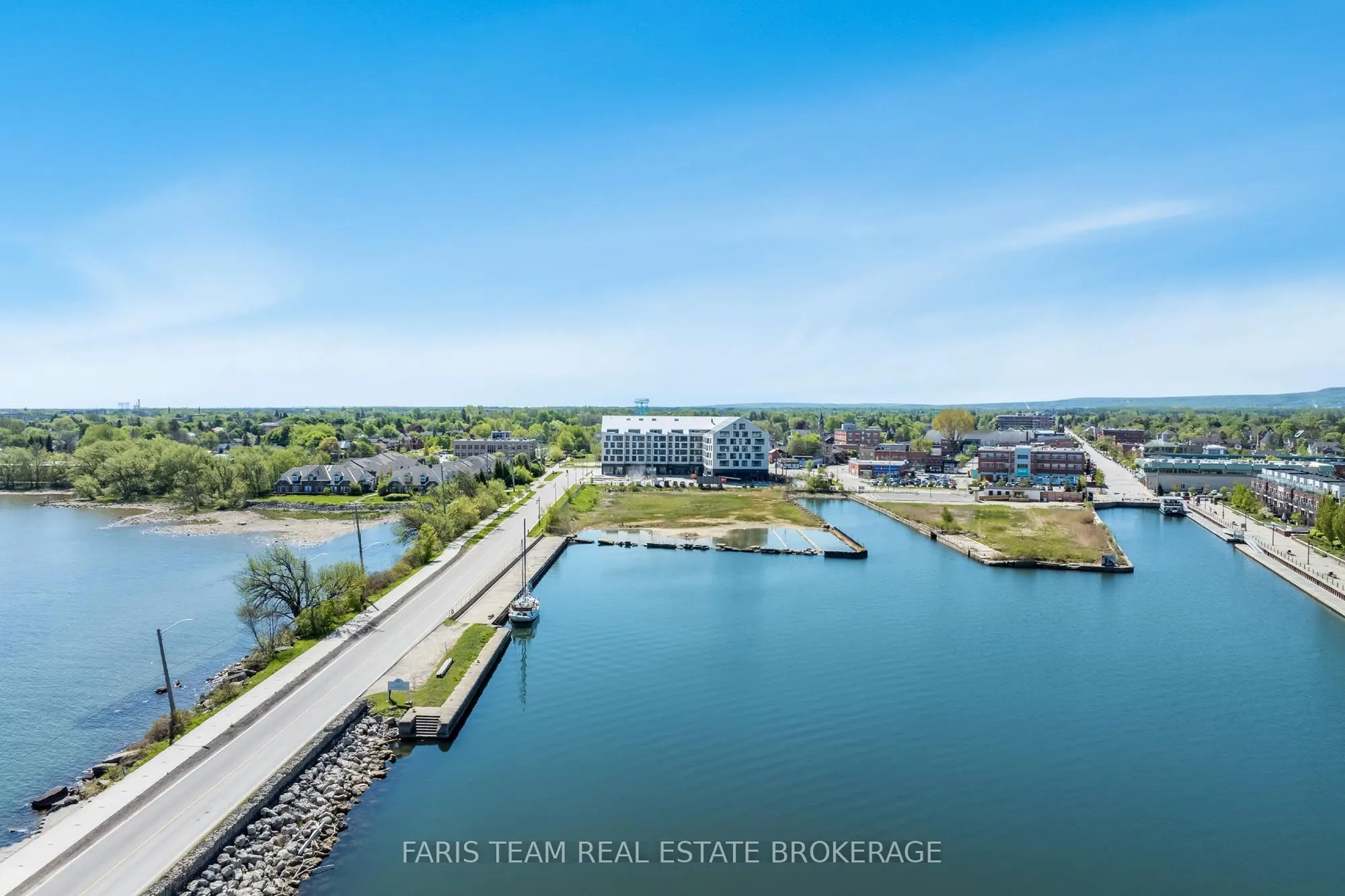 31 Huron Street, #325
