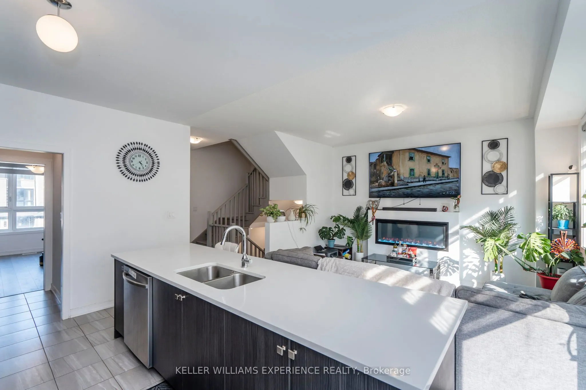 115 Blue Forest Crescent
