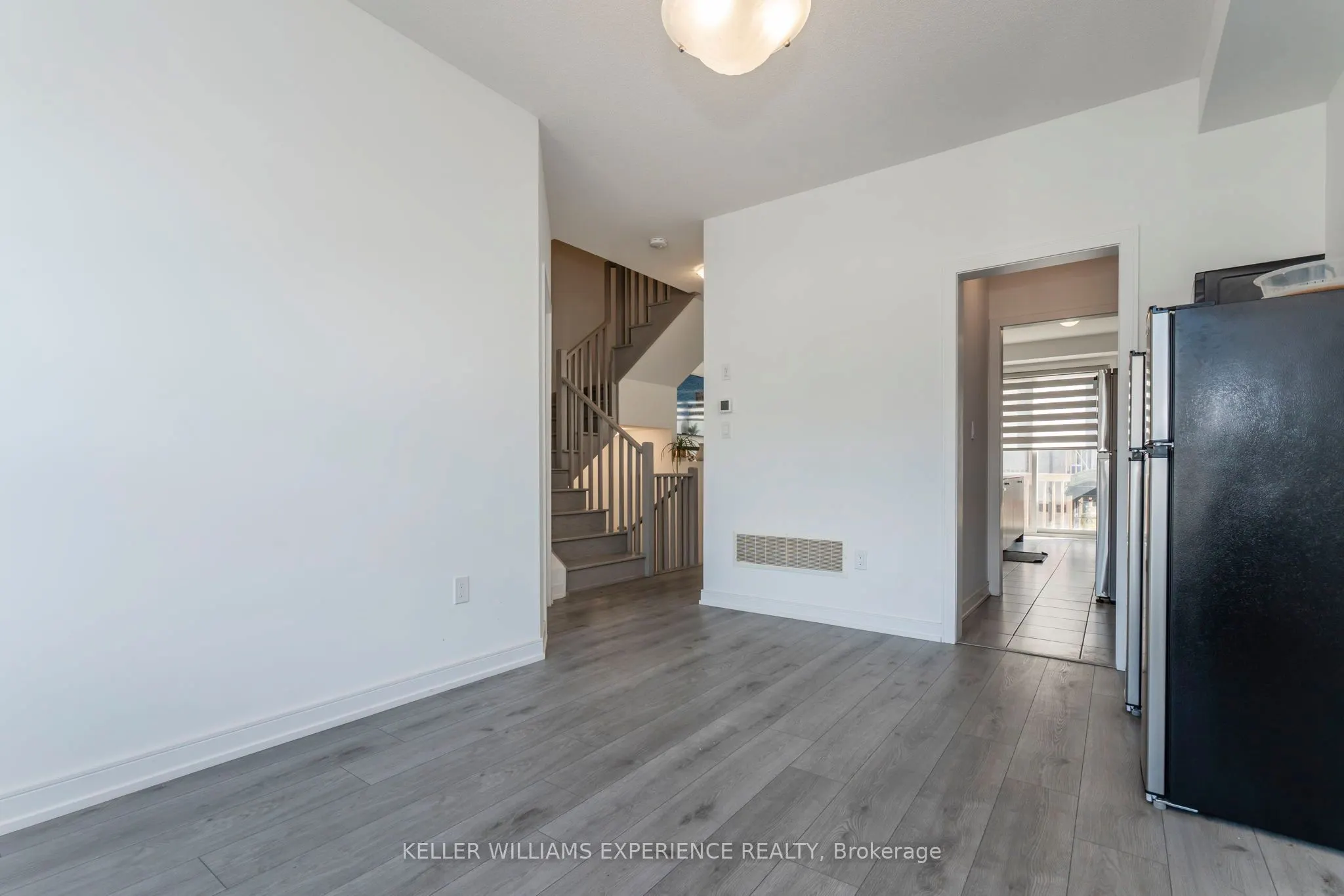 115 Blue Forest Crescent
