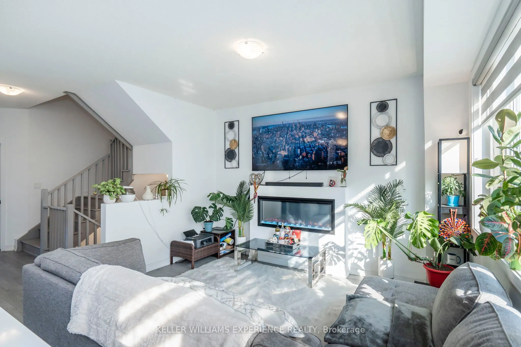 115 Blue Forest Crescent