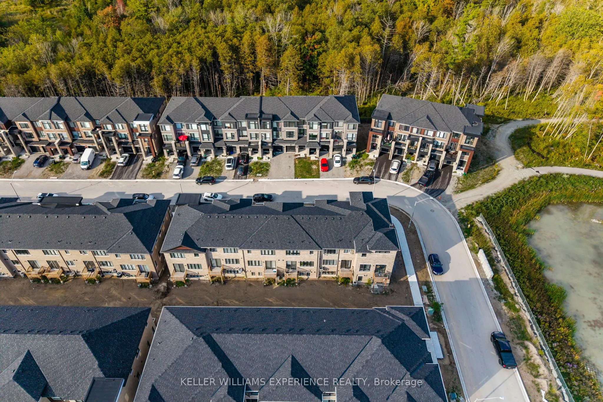 115 Blue Forest Crescent