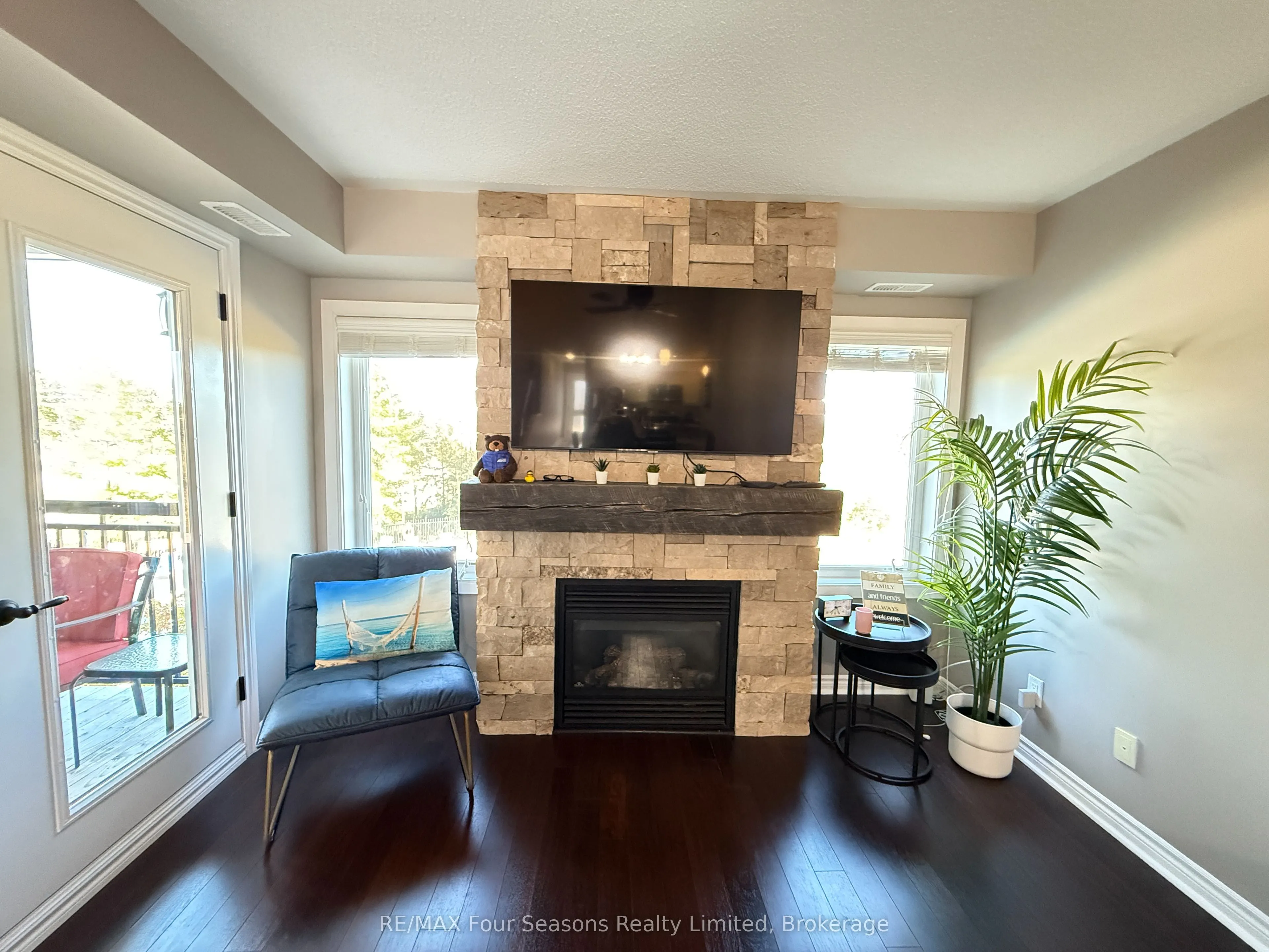 3 Brandy Lane Drive, #302