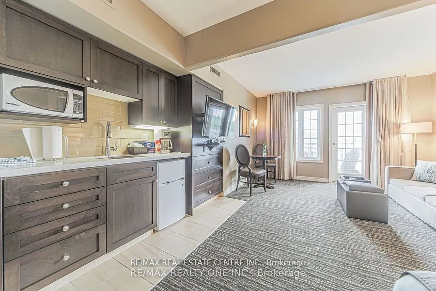 90 Highland Drive, #2449