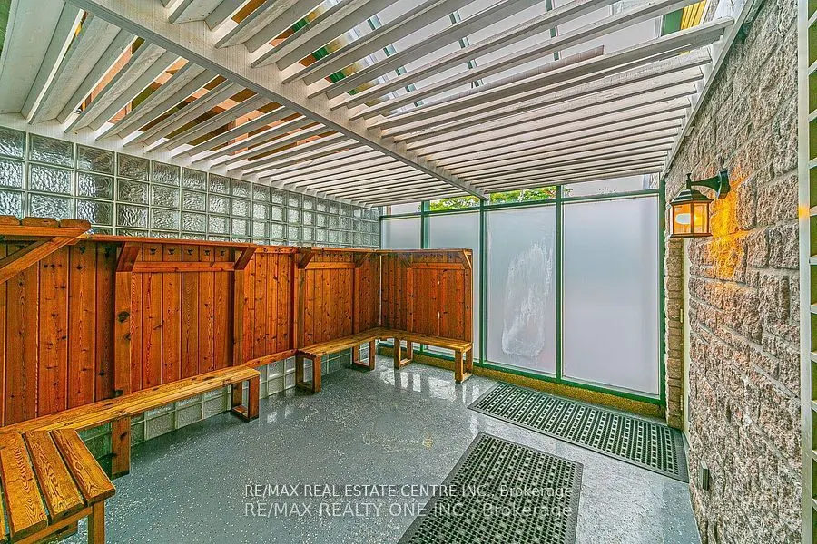 90 Highland Drive, #2449