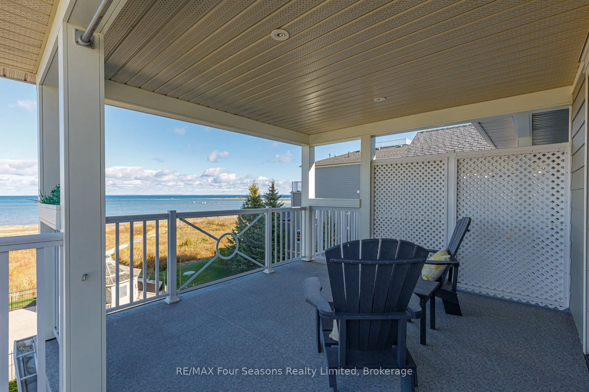 40 Trott Boulevard, #306