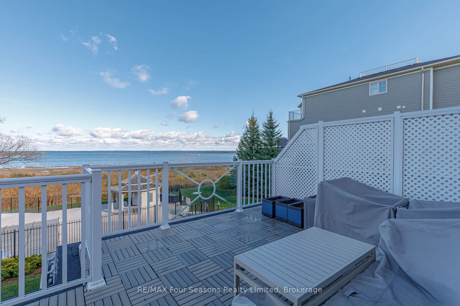 40 Trott Boulevard, #306