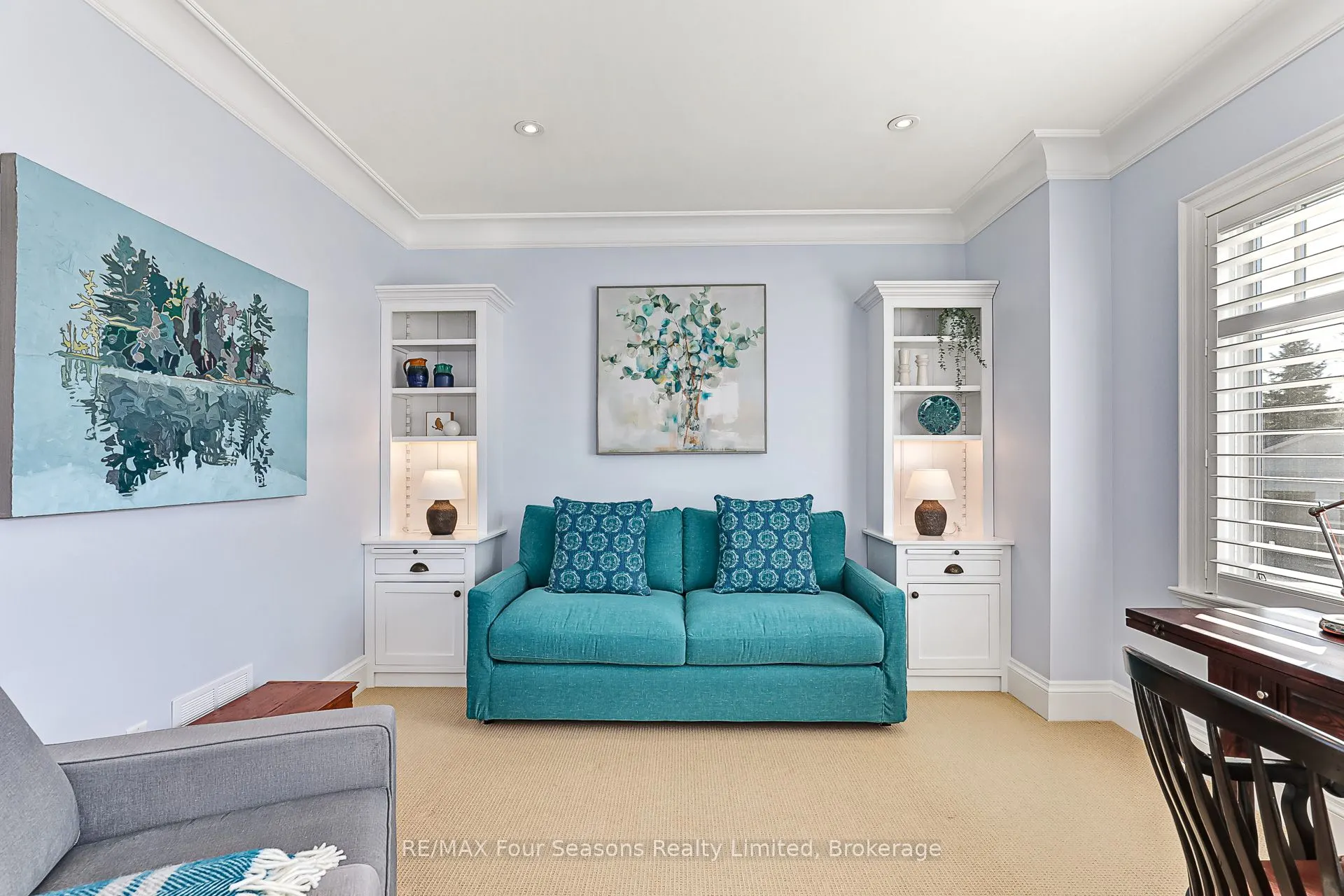 40 Trott Boulevard, #306