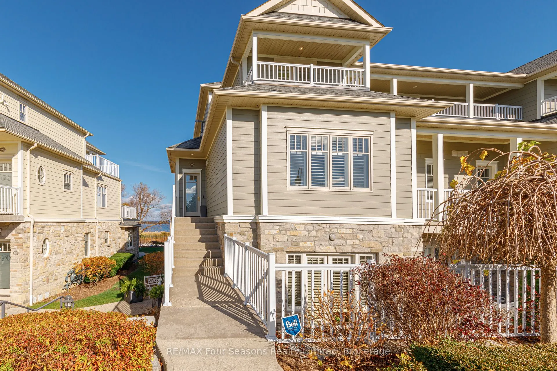 40 Trott Boulevard, #306