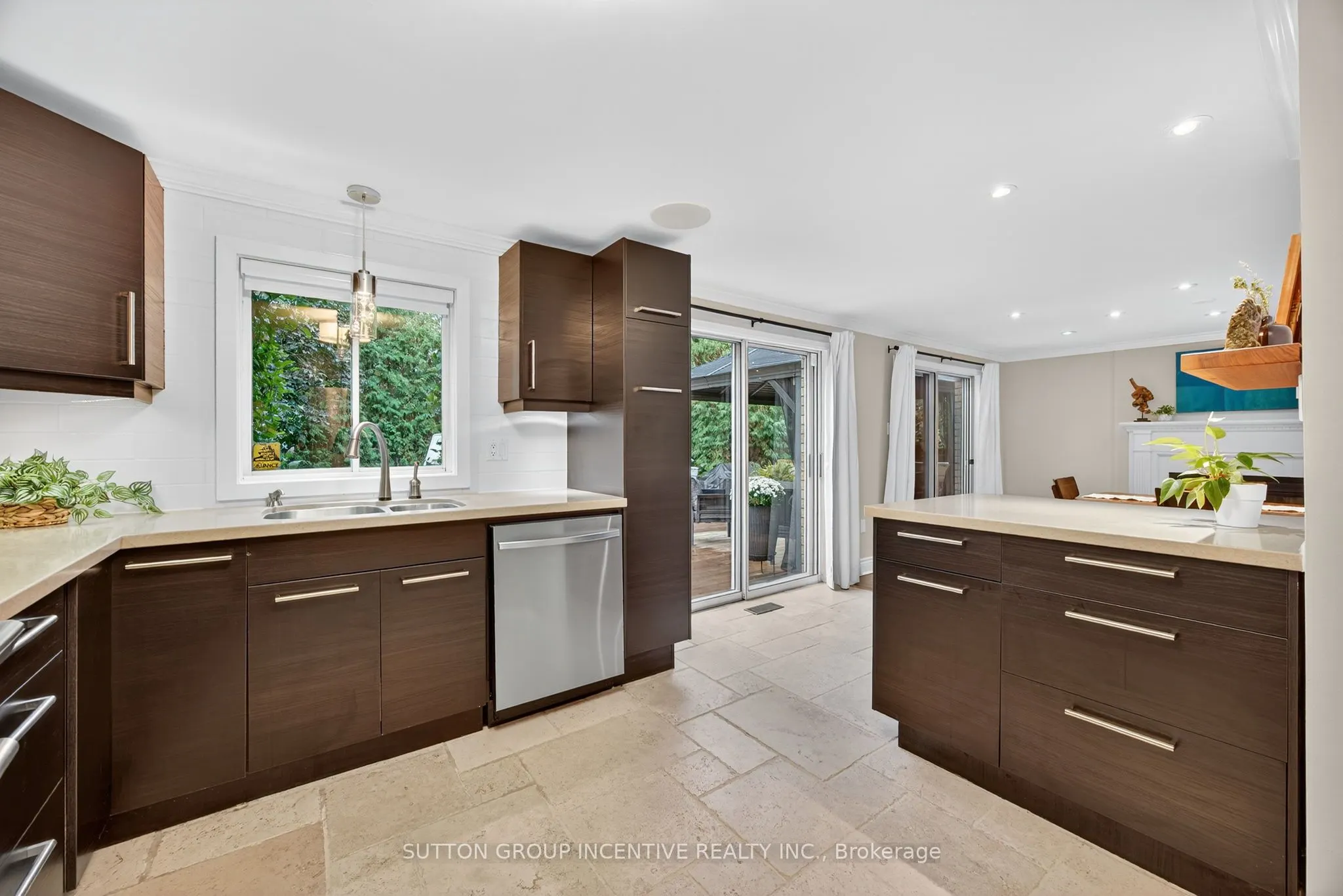 87 Irwin Drive