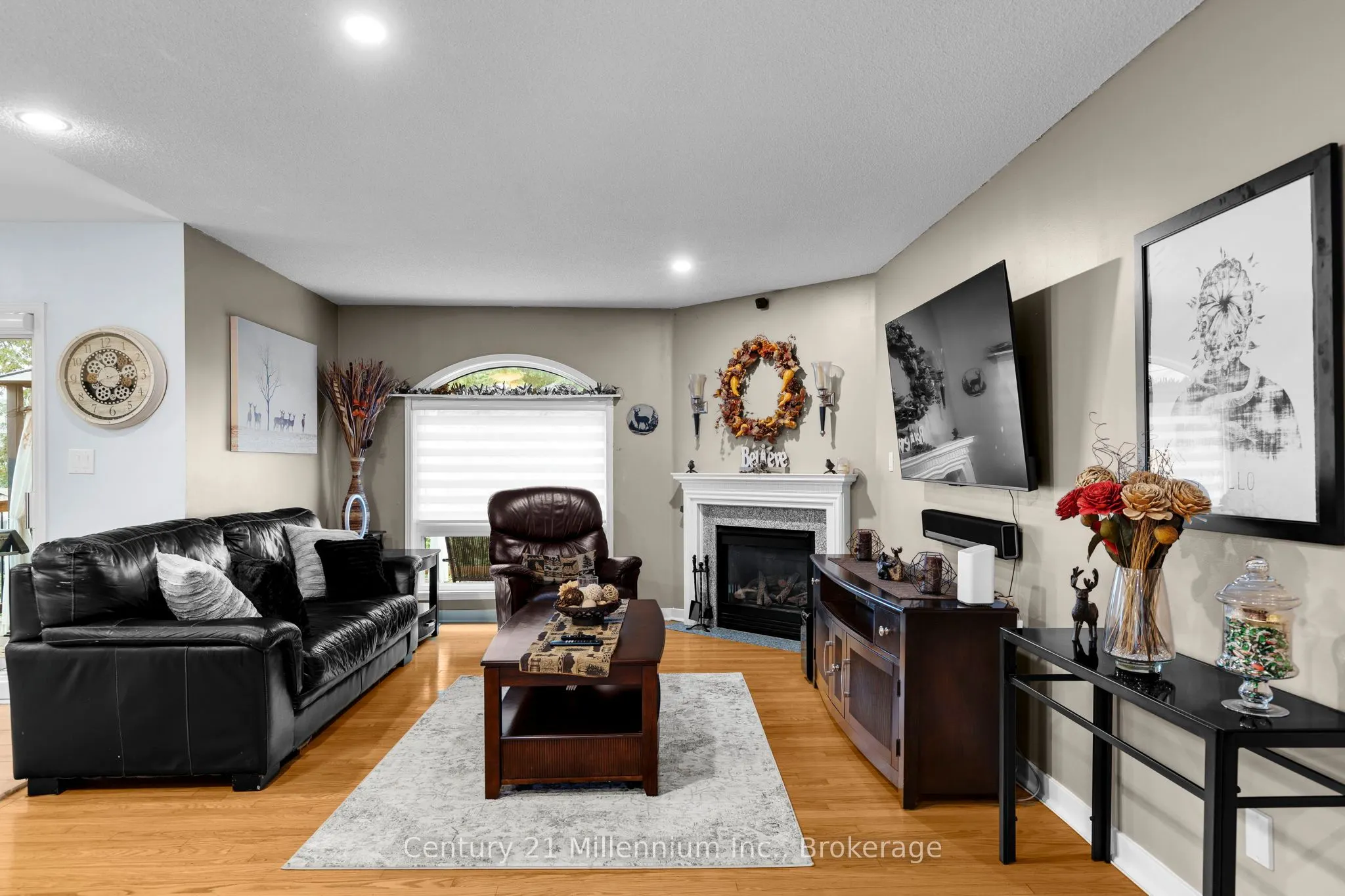 26 Regina Boulevard