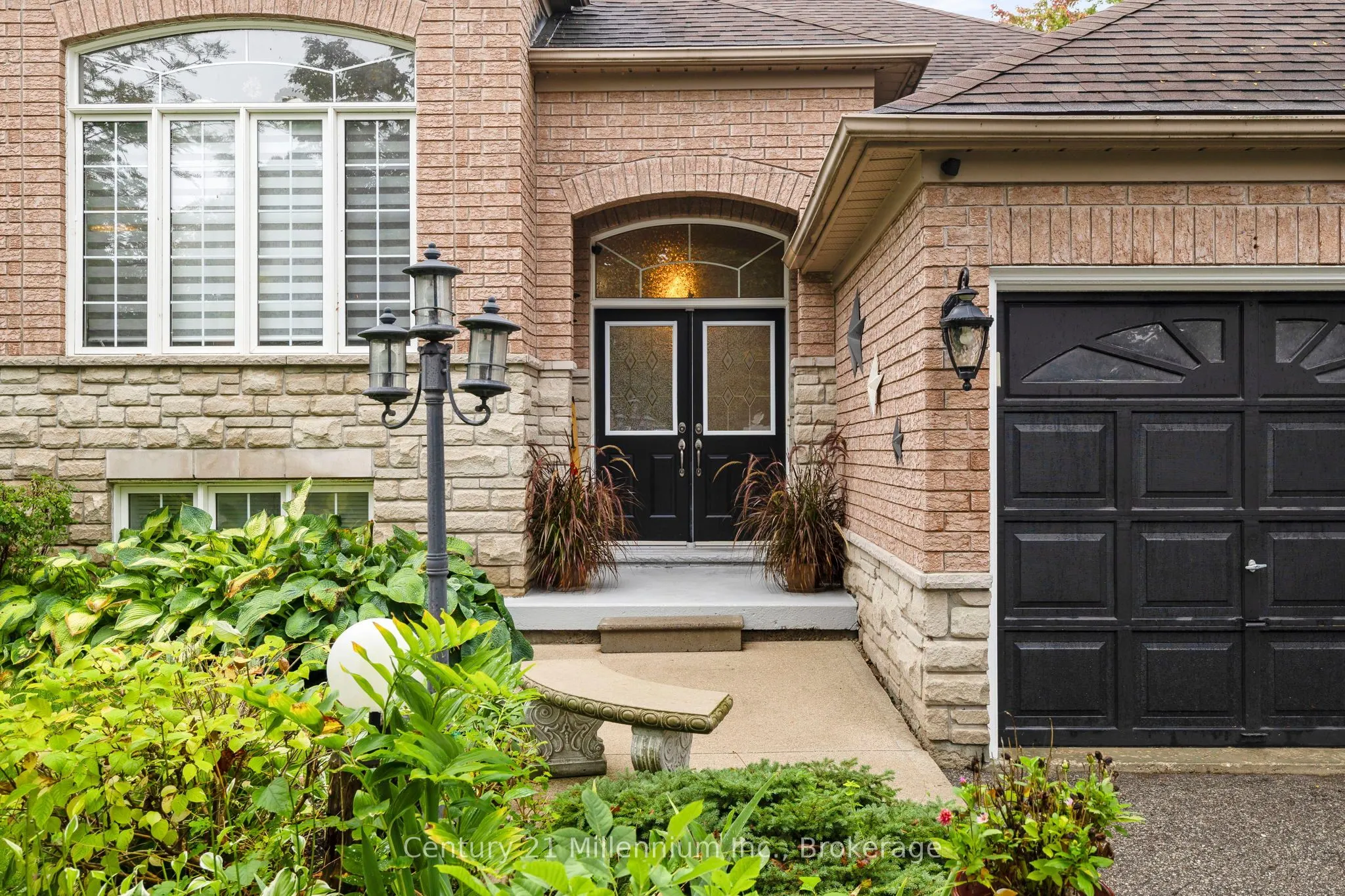 26 Regina Boulevard